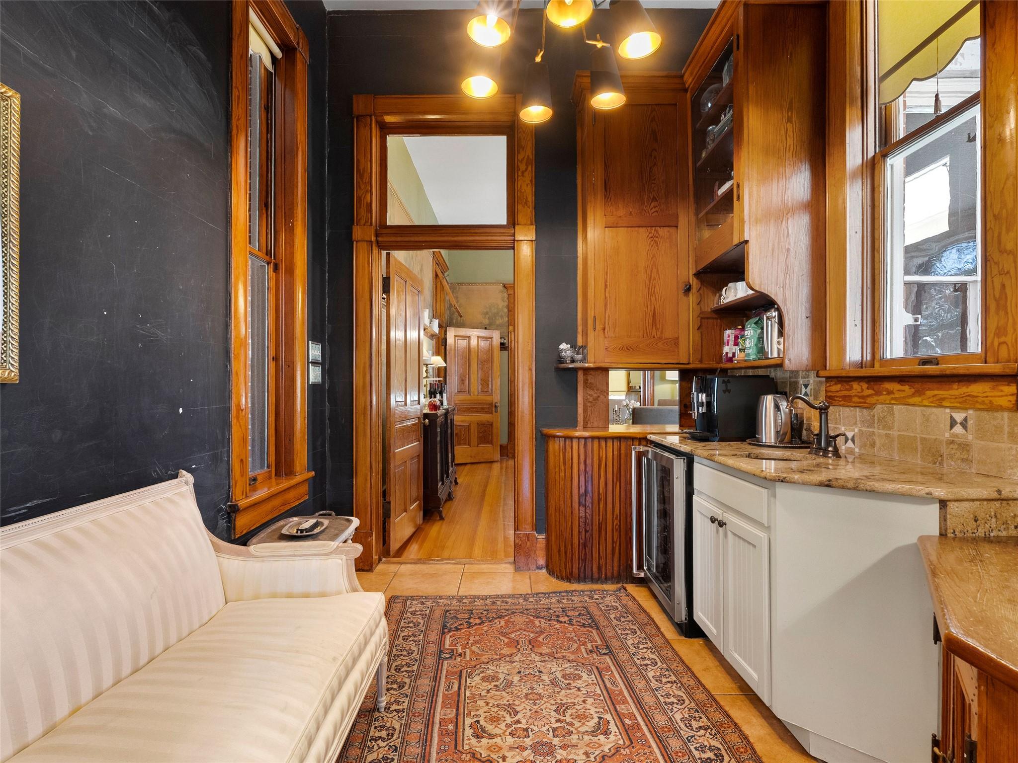 Image 14 of 40 For 372 Magazine Ave