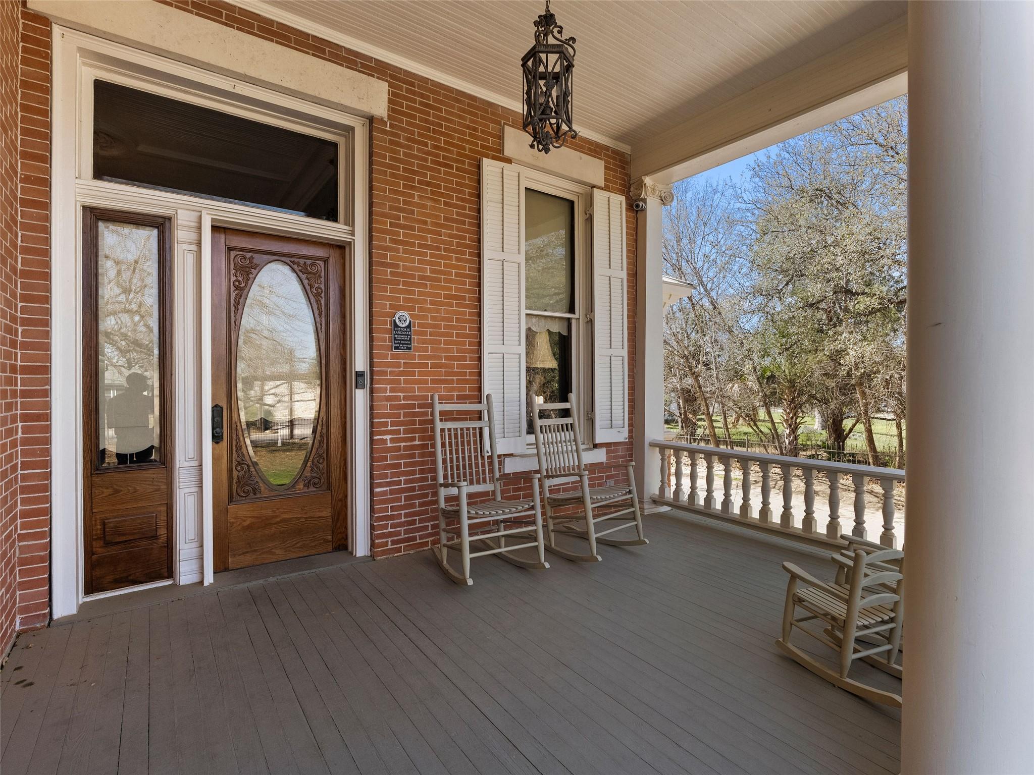 Image 23 of 40 For 372 Magazine Ave