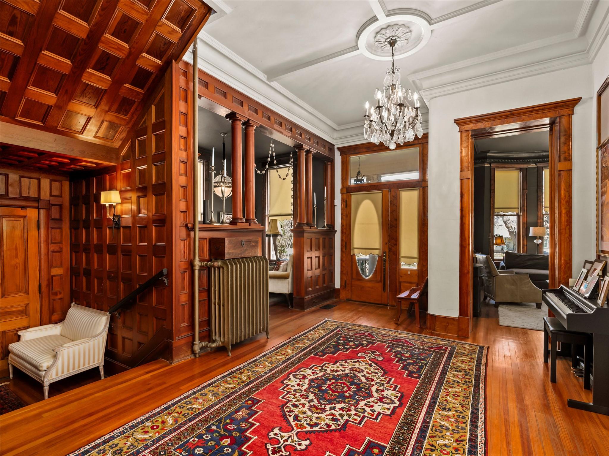 Image 5 of 40 For 372 Magazine Ave