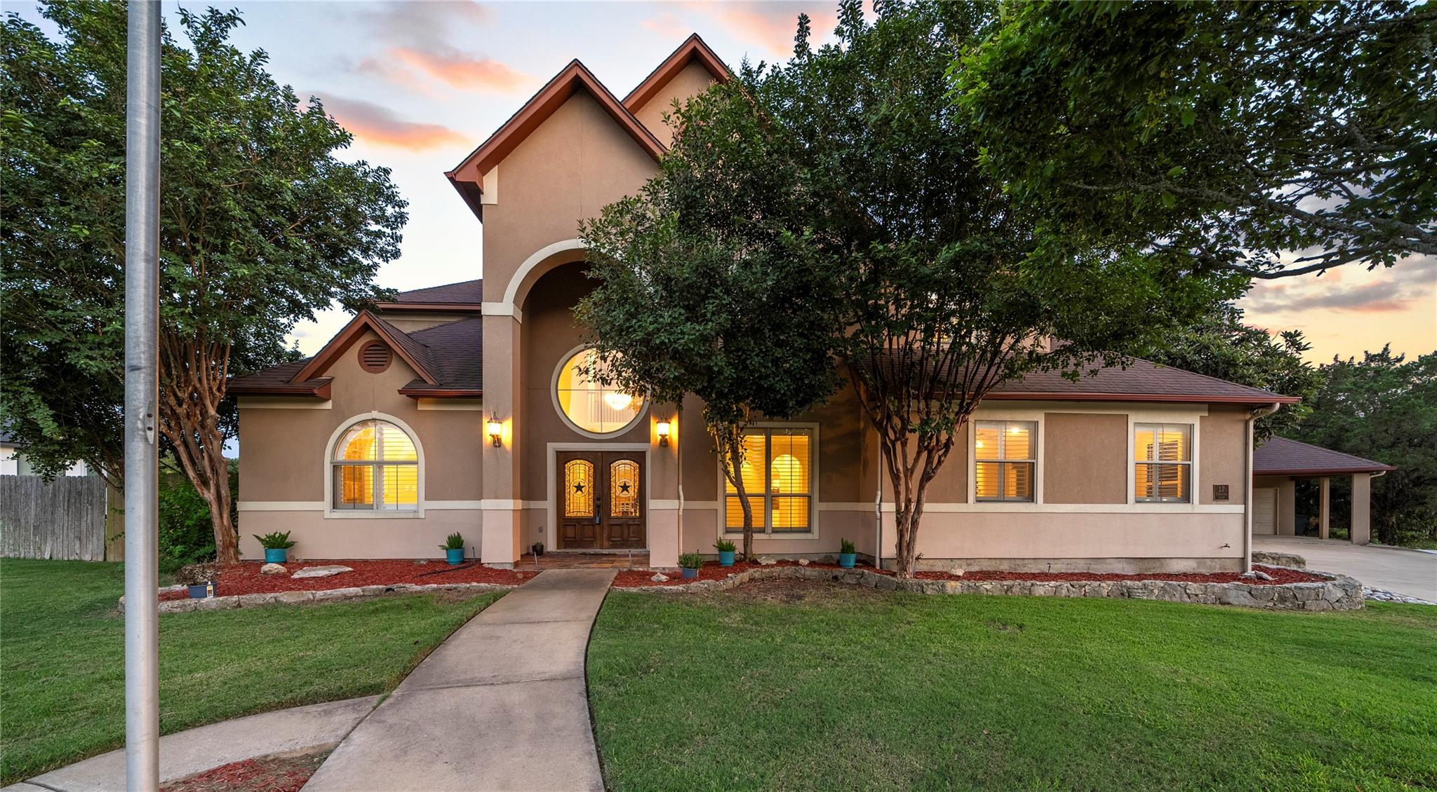 Details for 17 Horseshoe Ct, New Braunfels, TX 78132