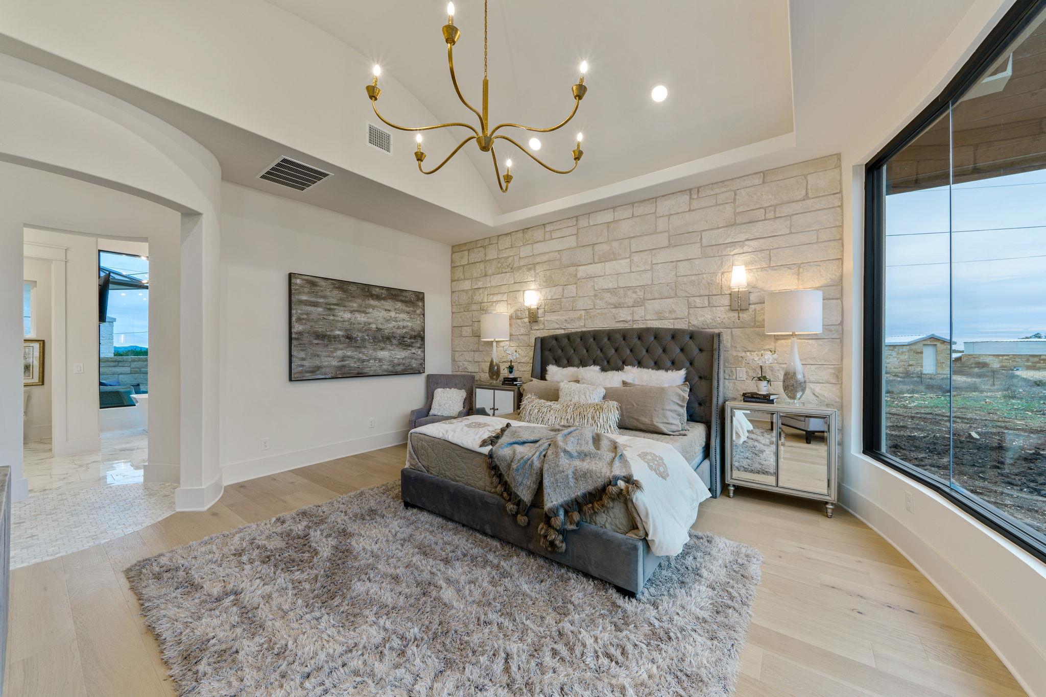 Image 11 of 38 For 7505 Us Highway 290