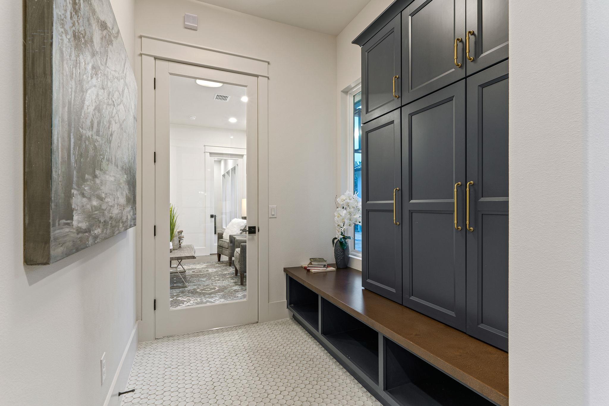 Image 24 of 38 For 7505 Us Highway 290