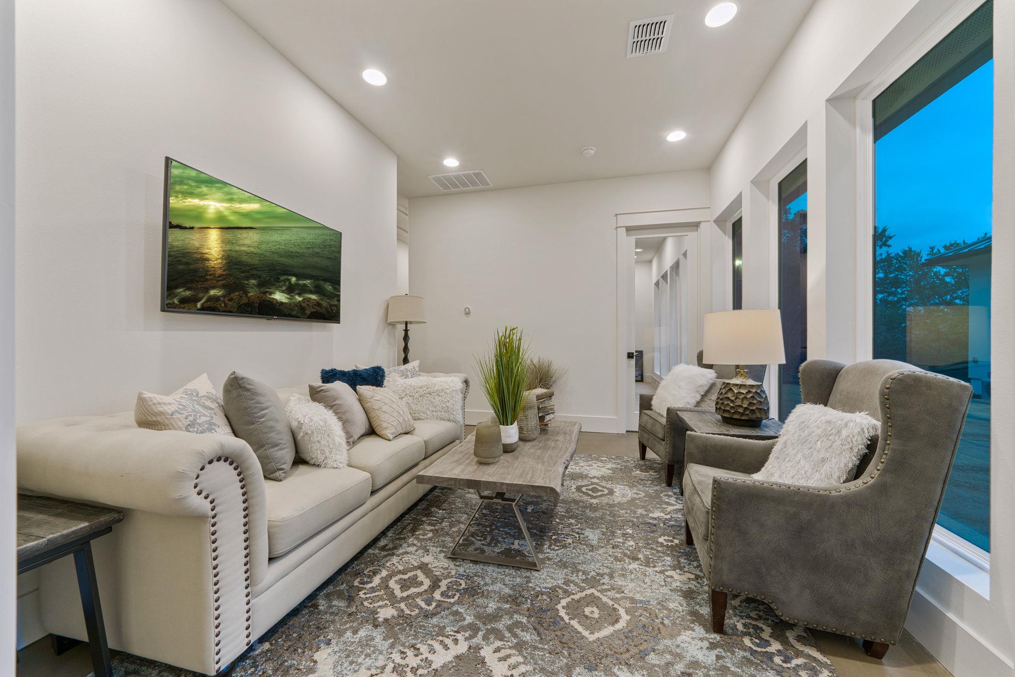 Image 25 of 38 For 7505 Us Highway 290