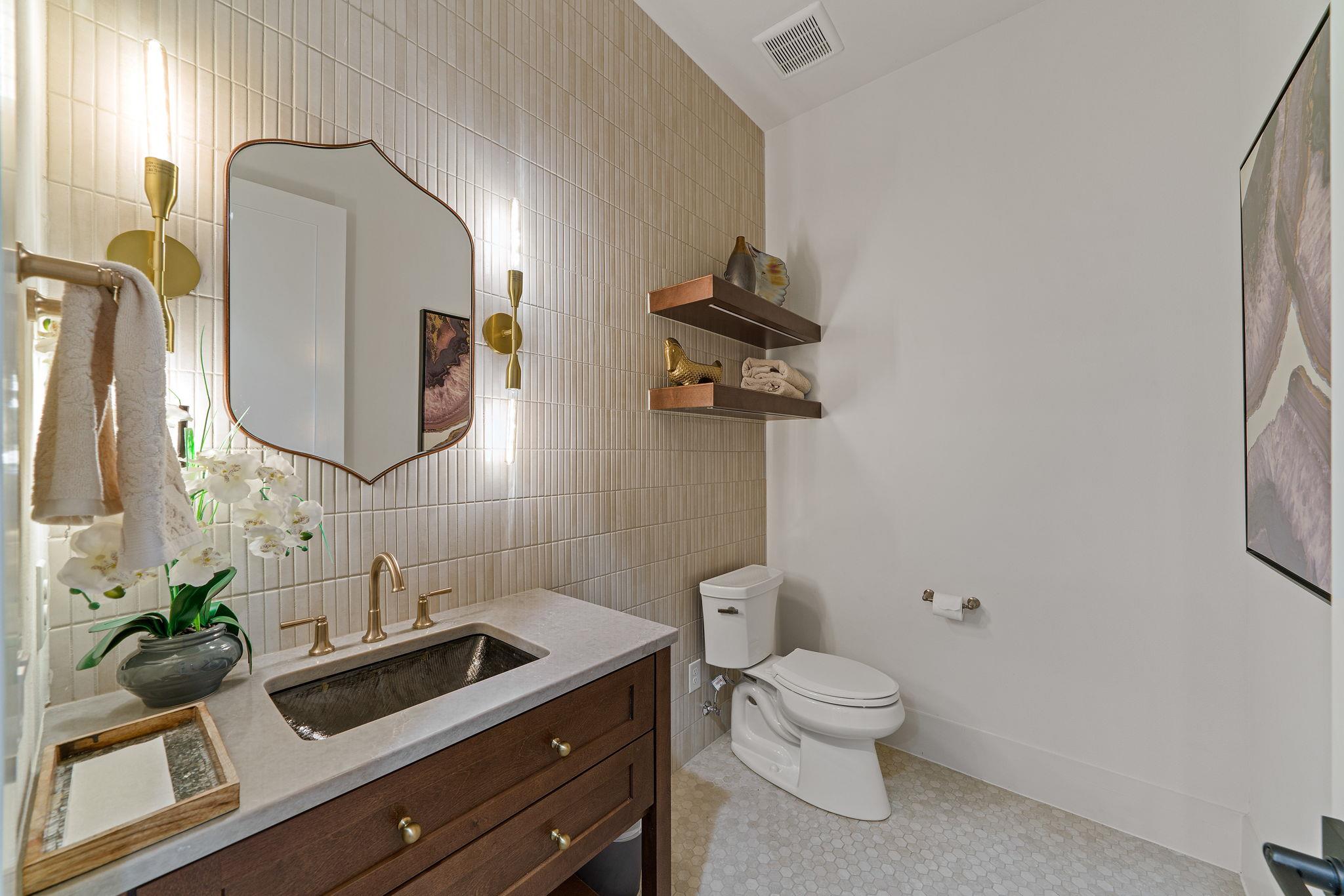 Image 26 of 38 For 7505 Us Highway 290