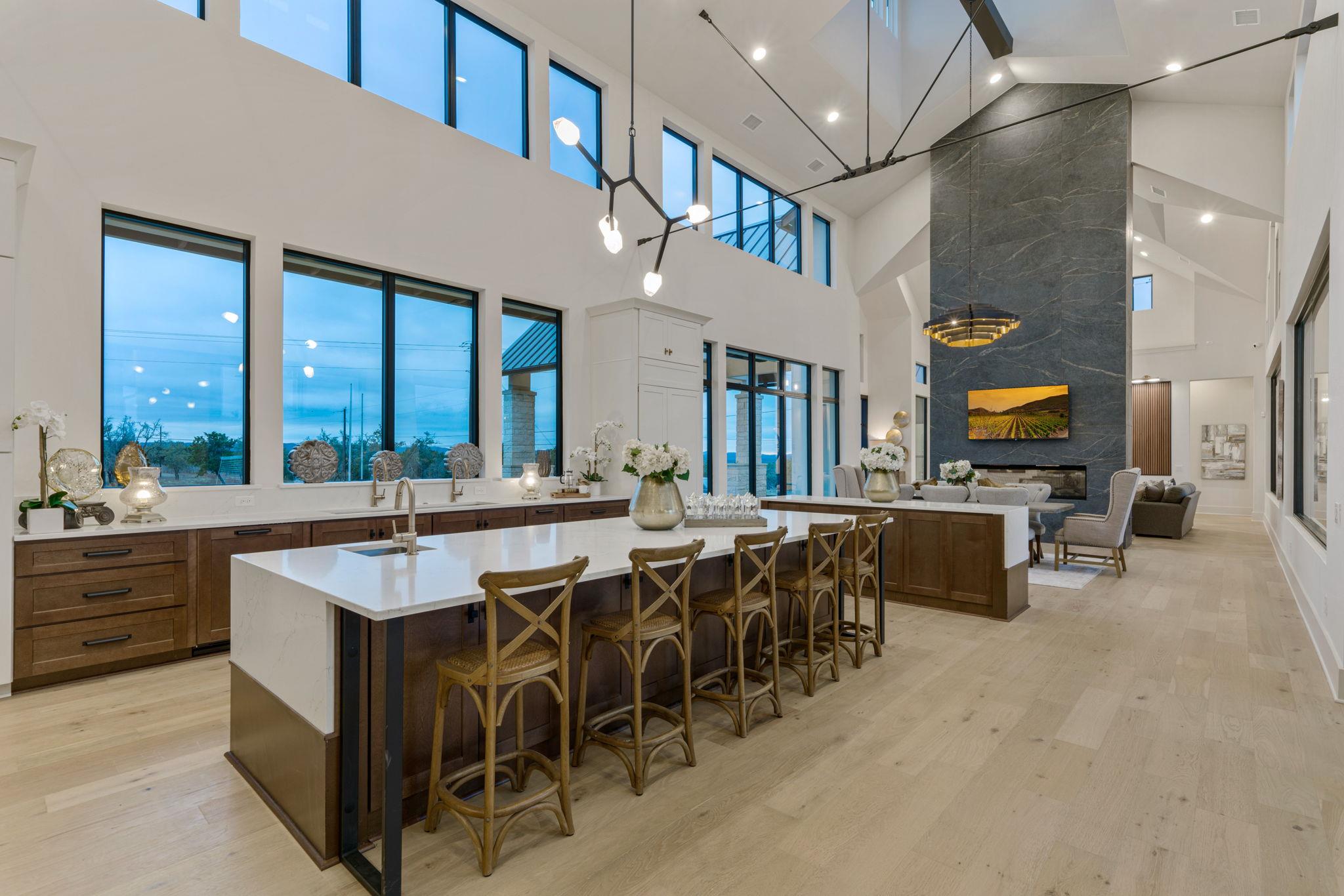 Image 5 of 38 For 7505 Us Highway 290