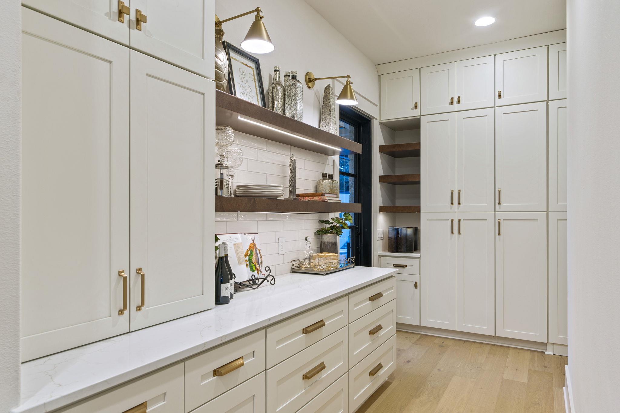 Image 8 of 38 For 7505 Us Highway 290