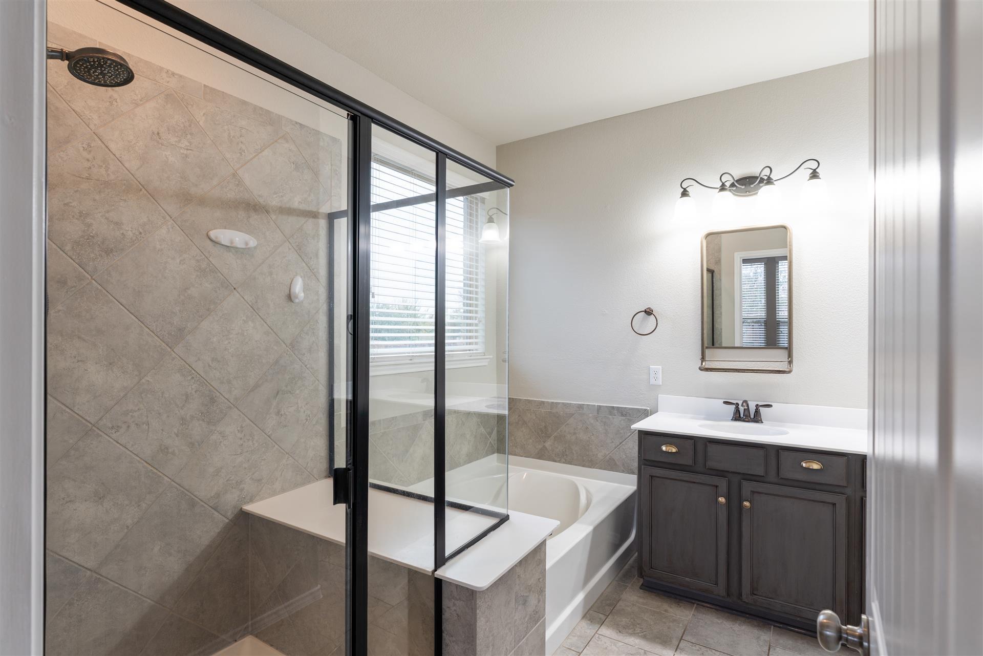 Image 10 of 35 For 320 Cyril Dr