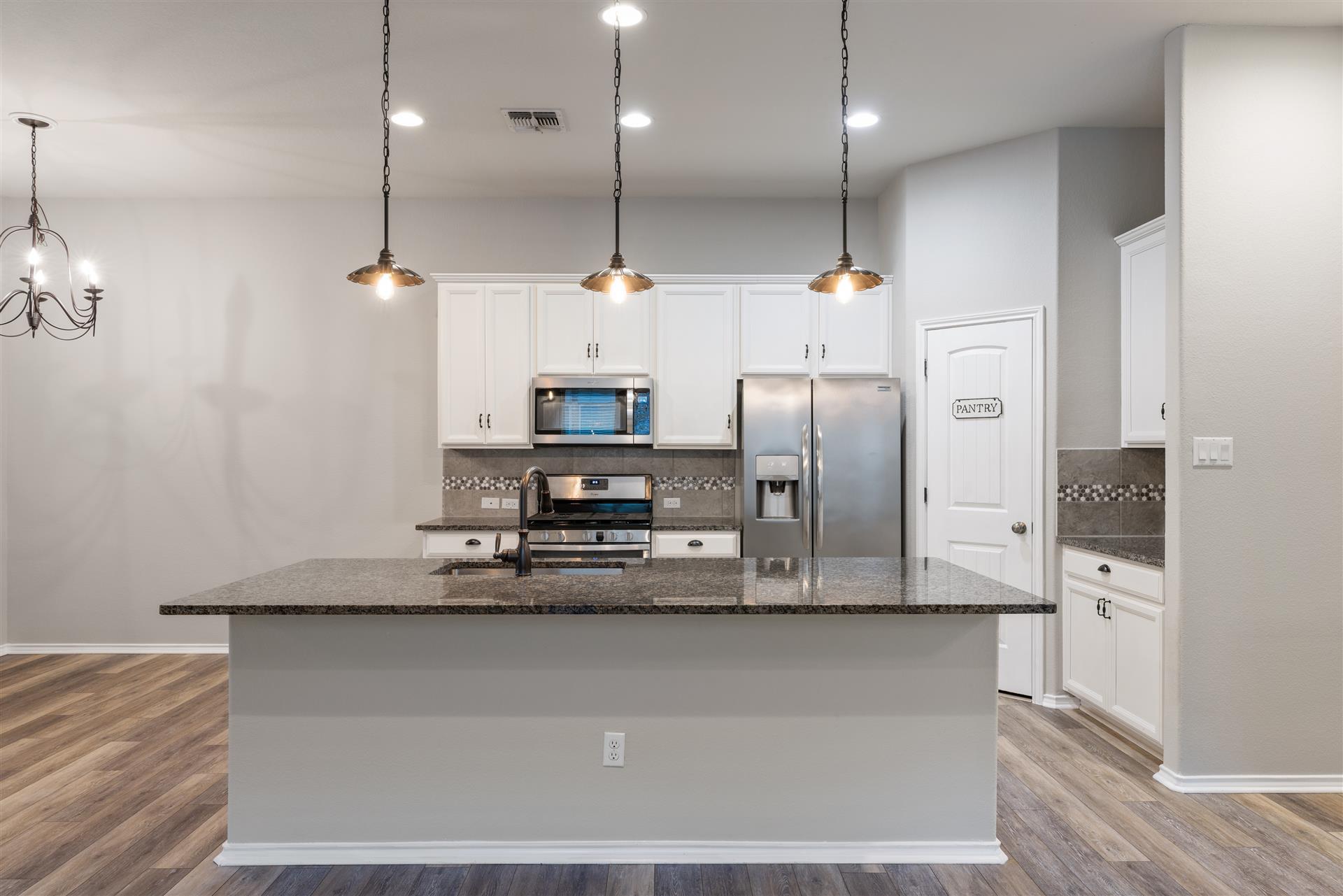 Image 13 of 35 For 320 Cyril Dr