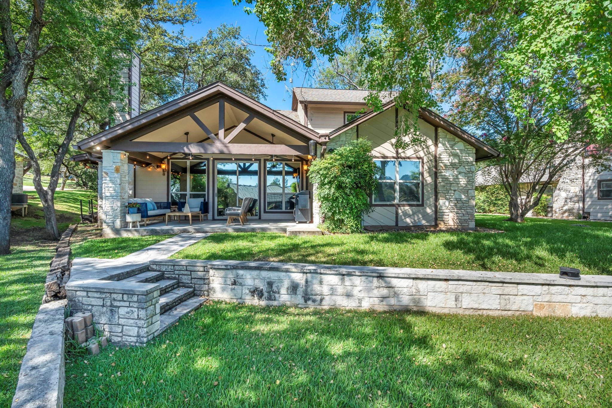 Details for 102 Blue Waters Dr C, Horseshoe Bay, TX 78657