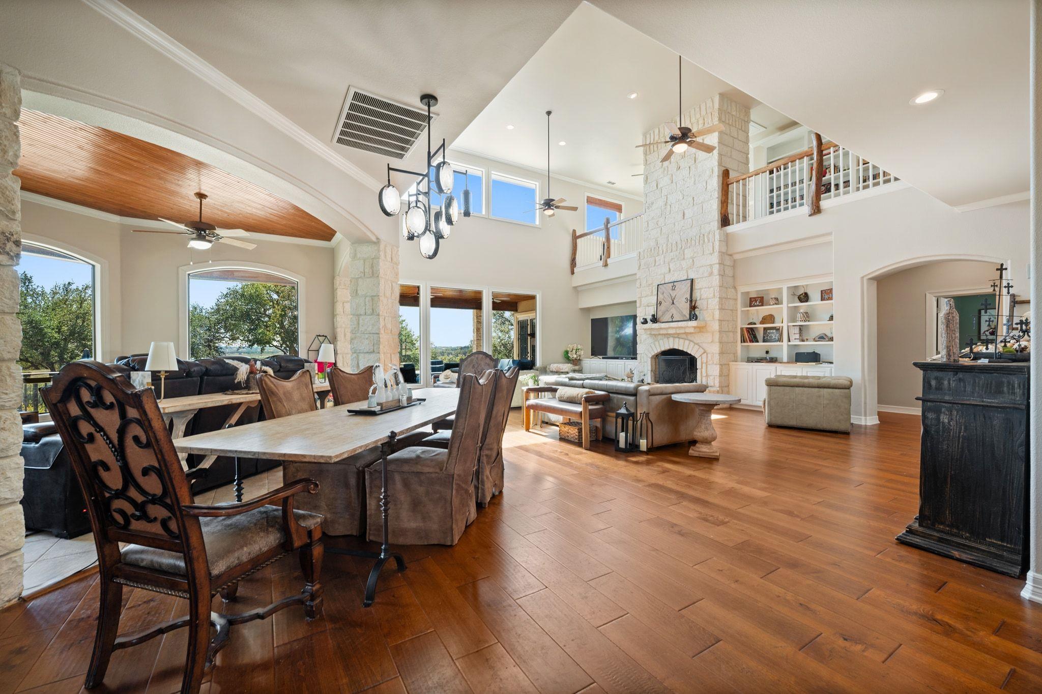 Image 13 of 36 For 185 Shimmering Shore Ct