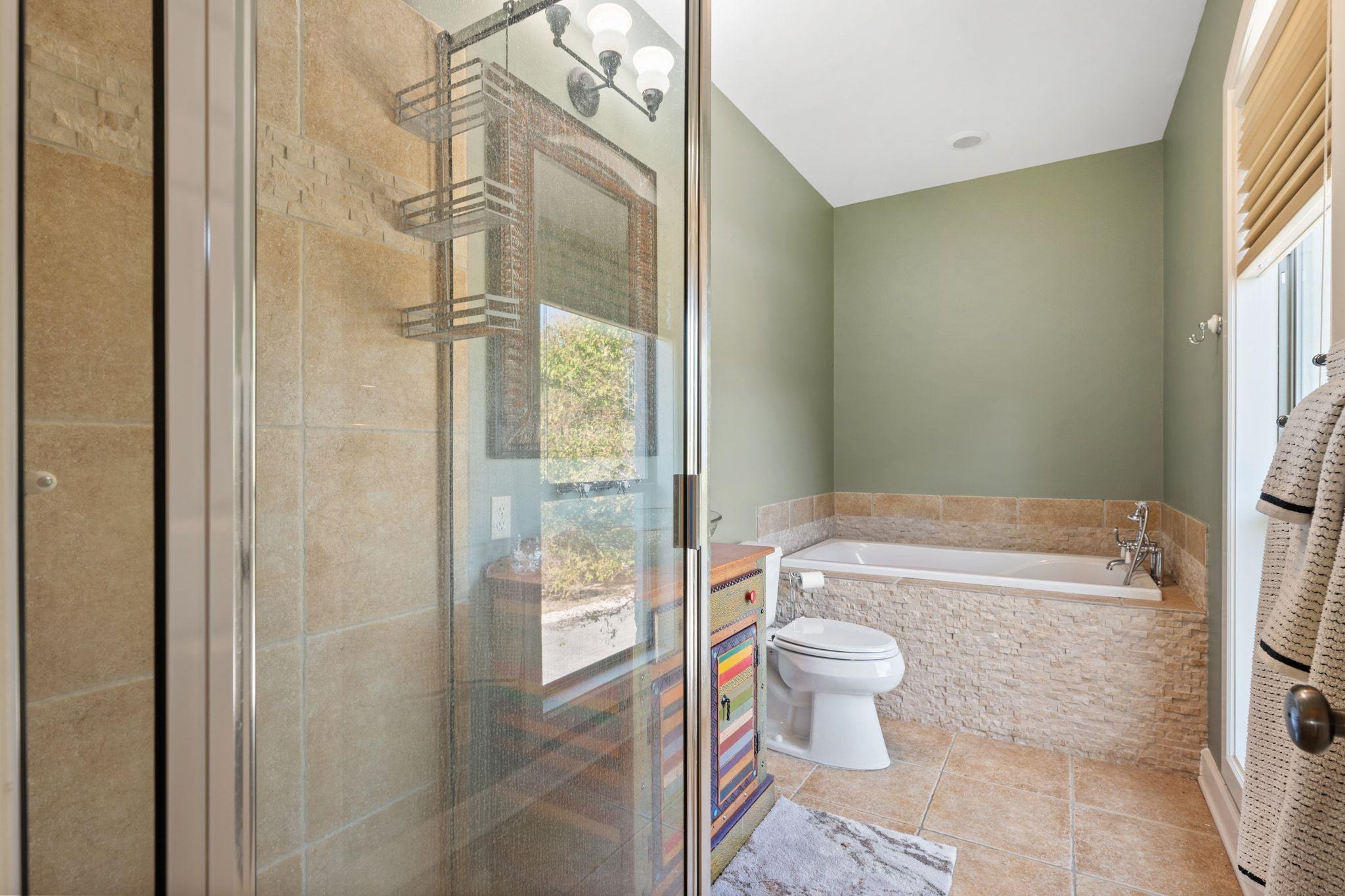 Image 30 of 36 For 185 Shimmering Shore Ct