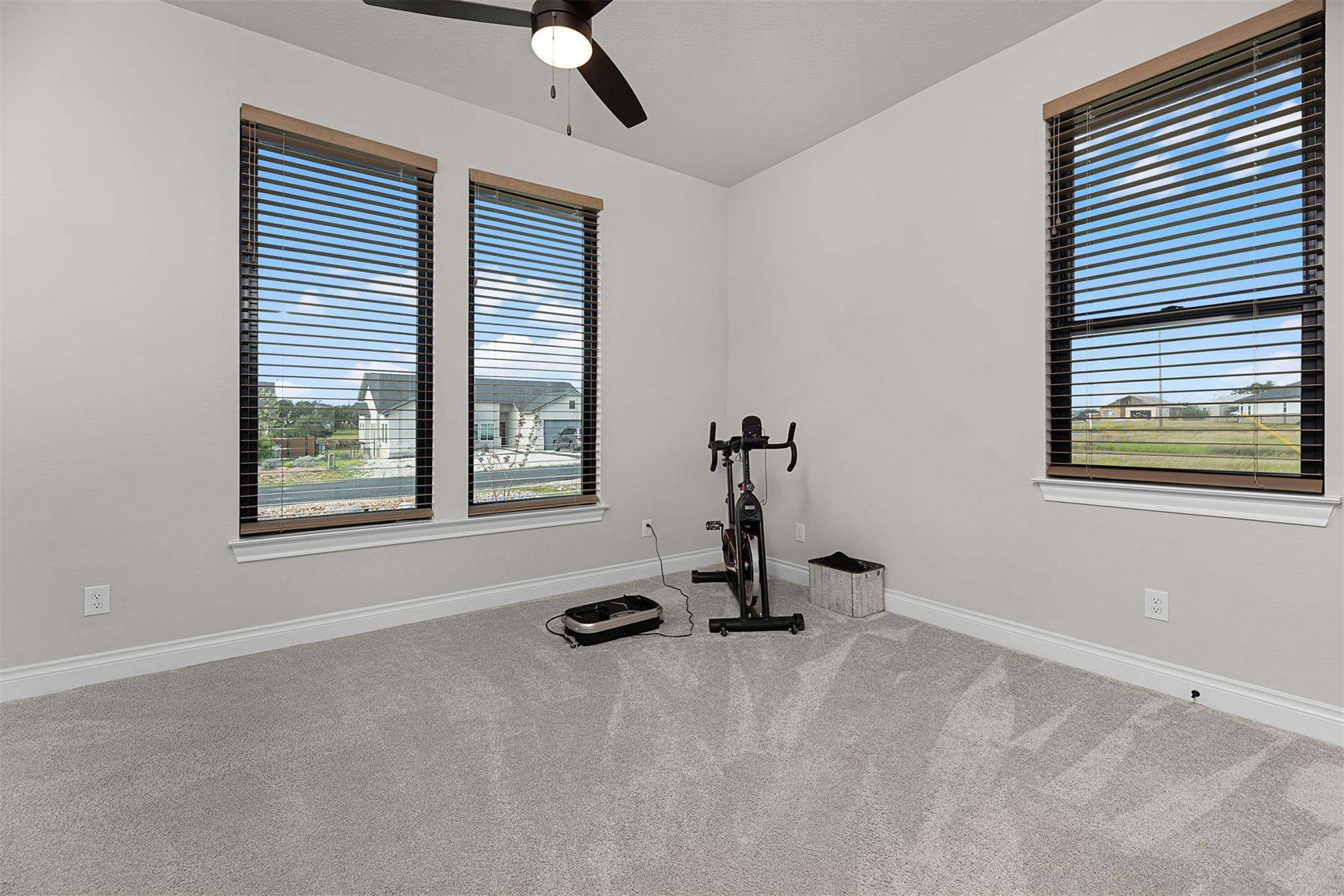 Image 27 of 39 For 505 John Price St