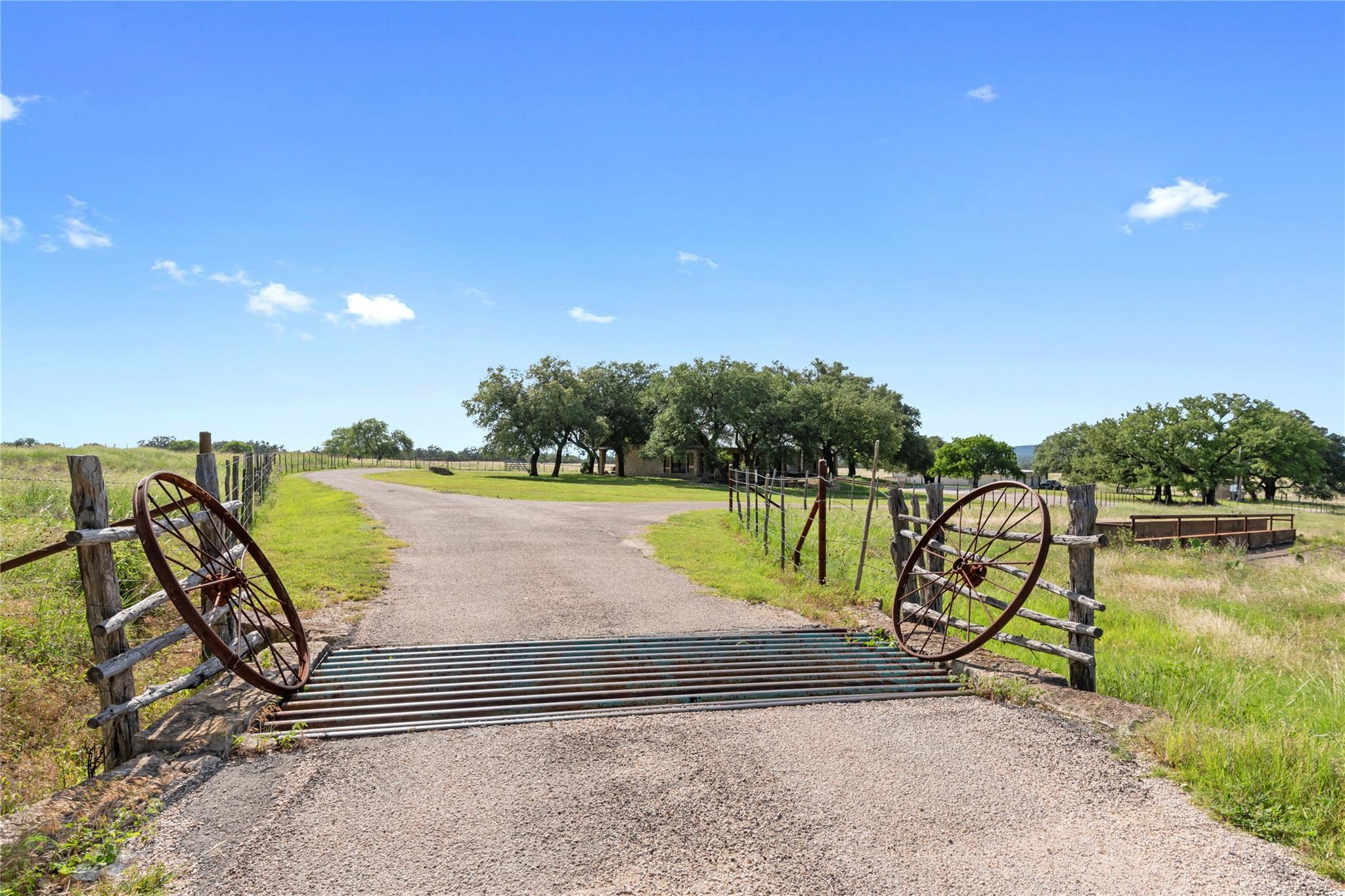 Image 32 of 39 For Tbd 125 Hye Albert Rd