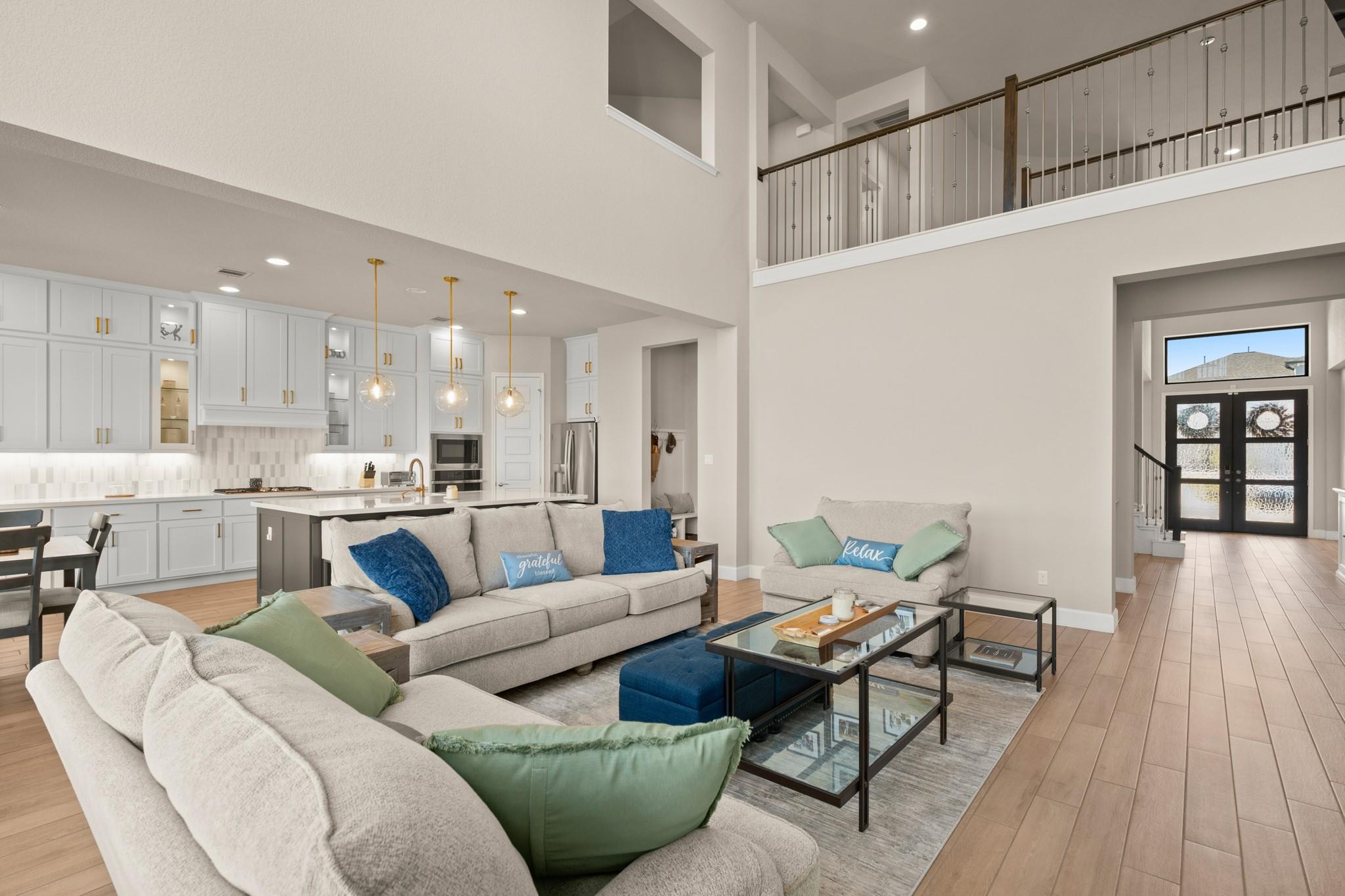 Image 12 of 40 For 108 Rosetta Loop