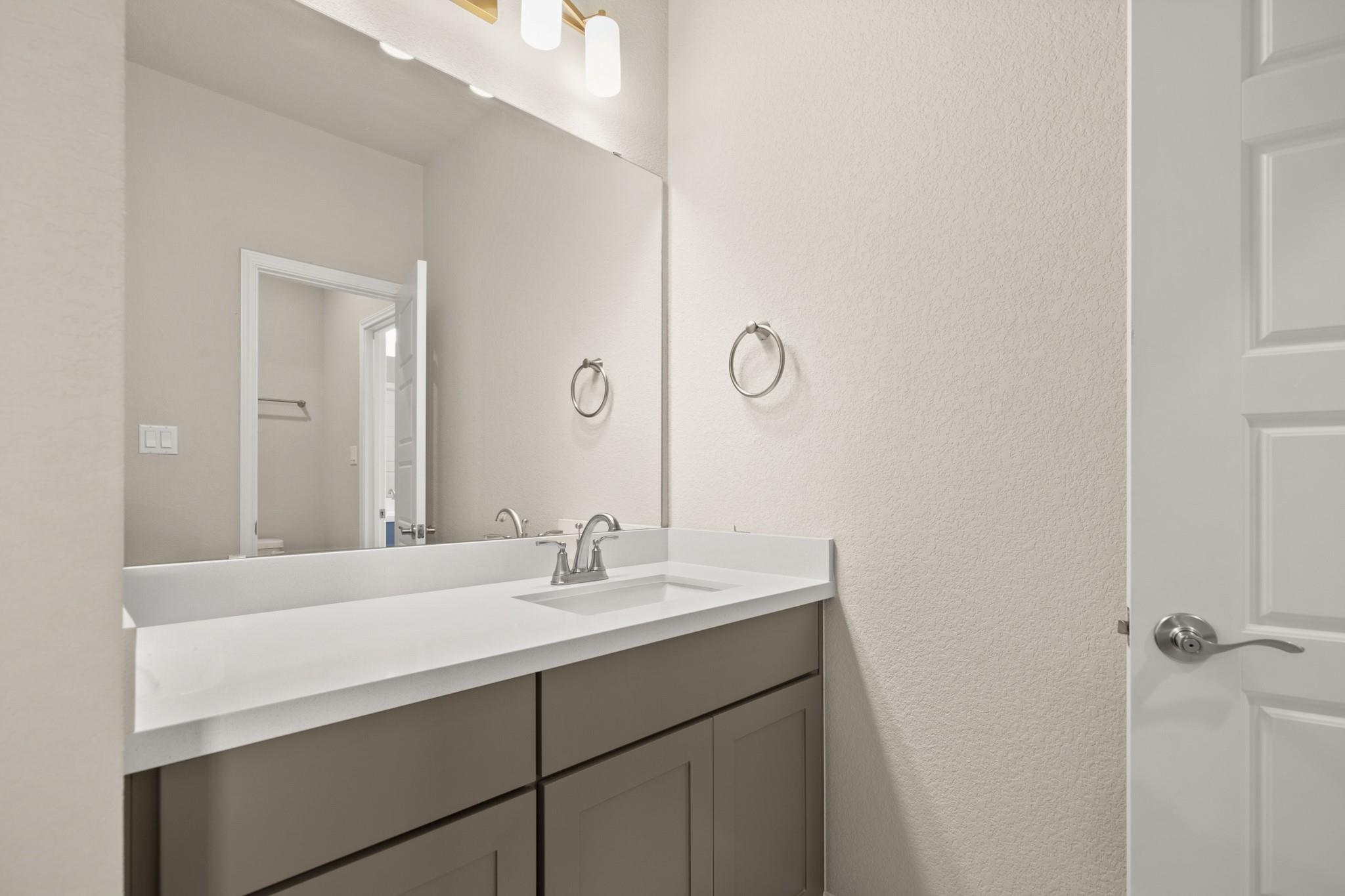 Image 28 of 40 For 108 Rosetta Loop