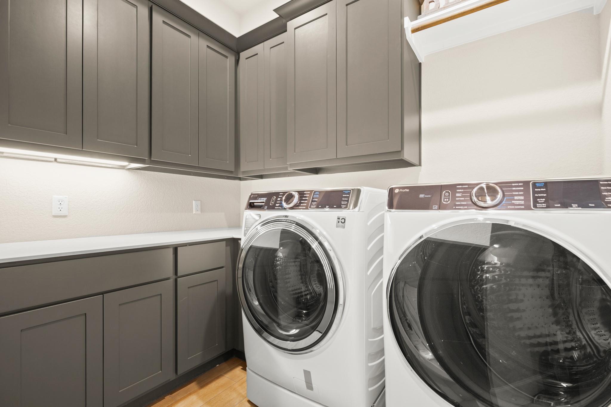 Image 37 of 40 For 108 Rosetta Loop