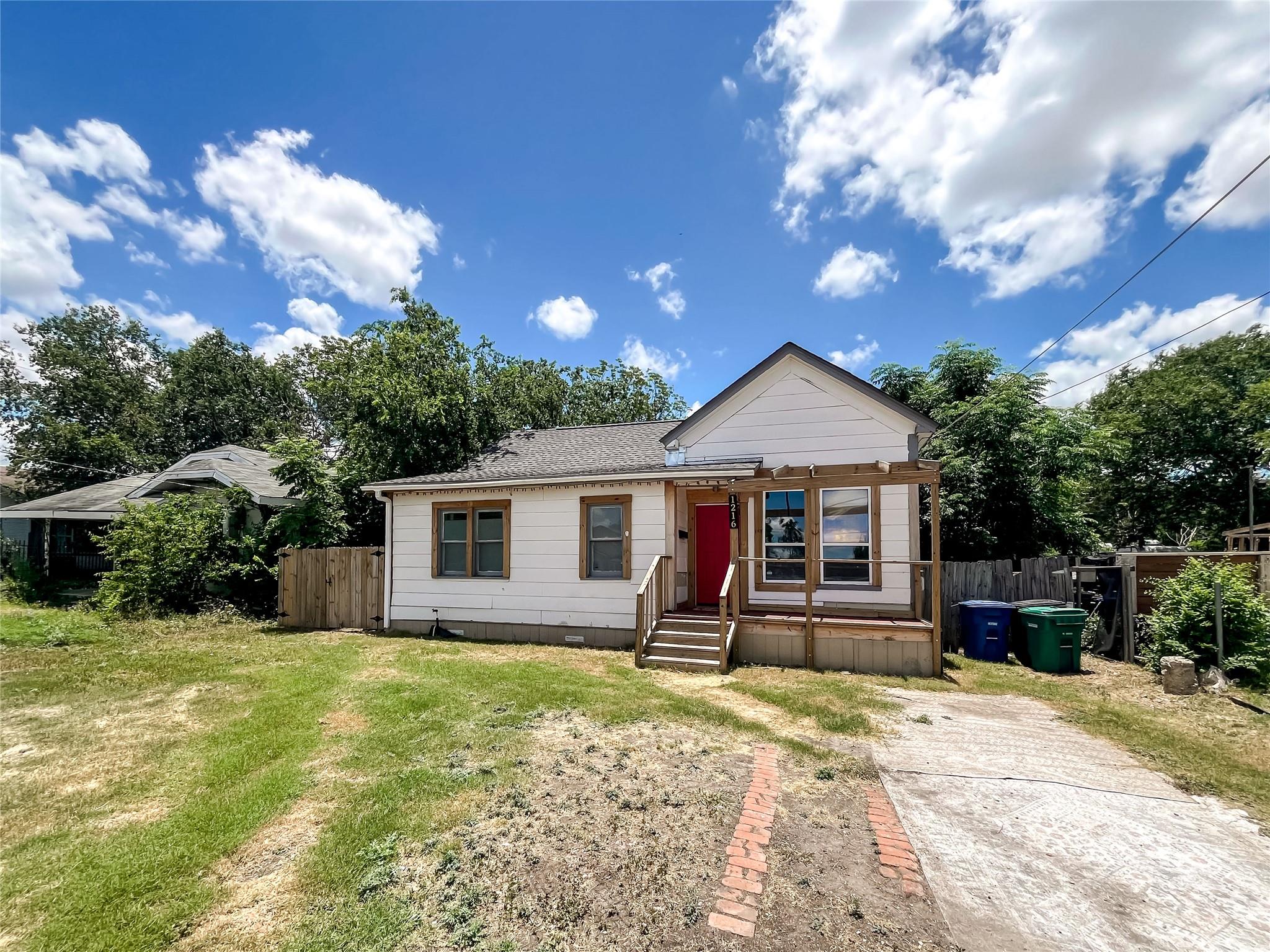 Details for 1216 Delaware St, San Antonio, TX 78210
