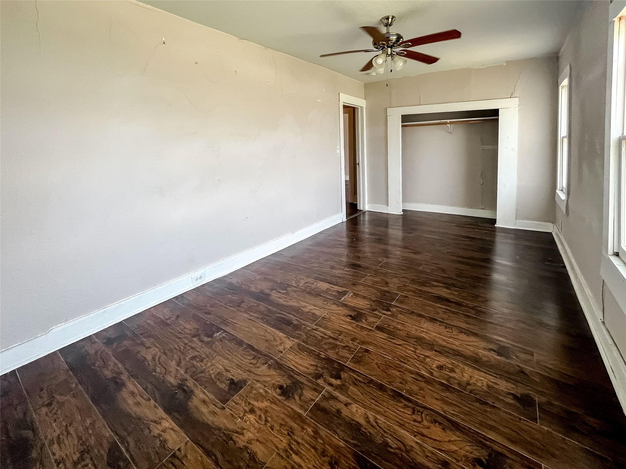 Image 11 of 24 For 1216 Delaware St