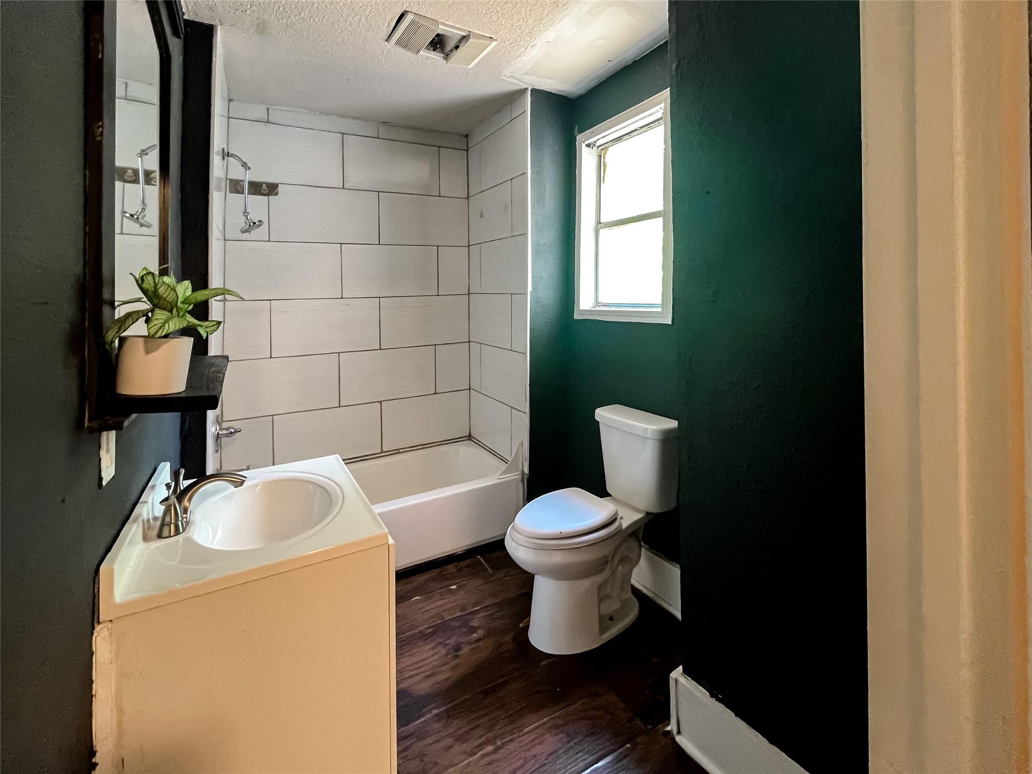 Image 15 of 24 For 1216 Delaware St