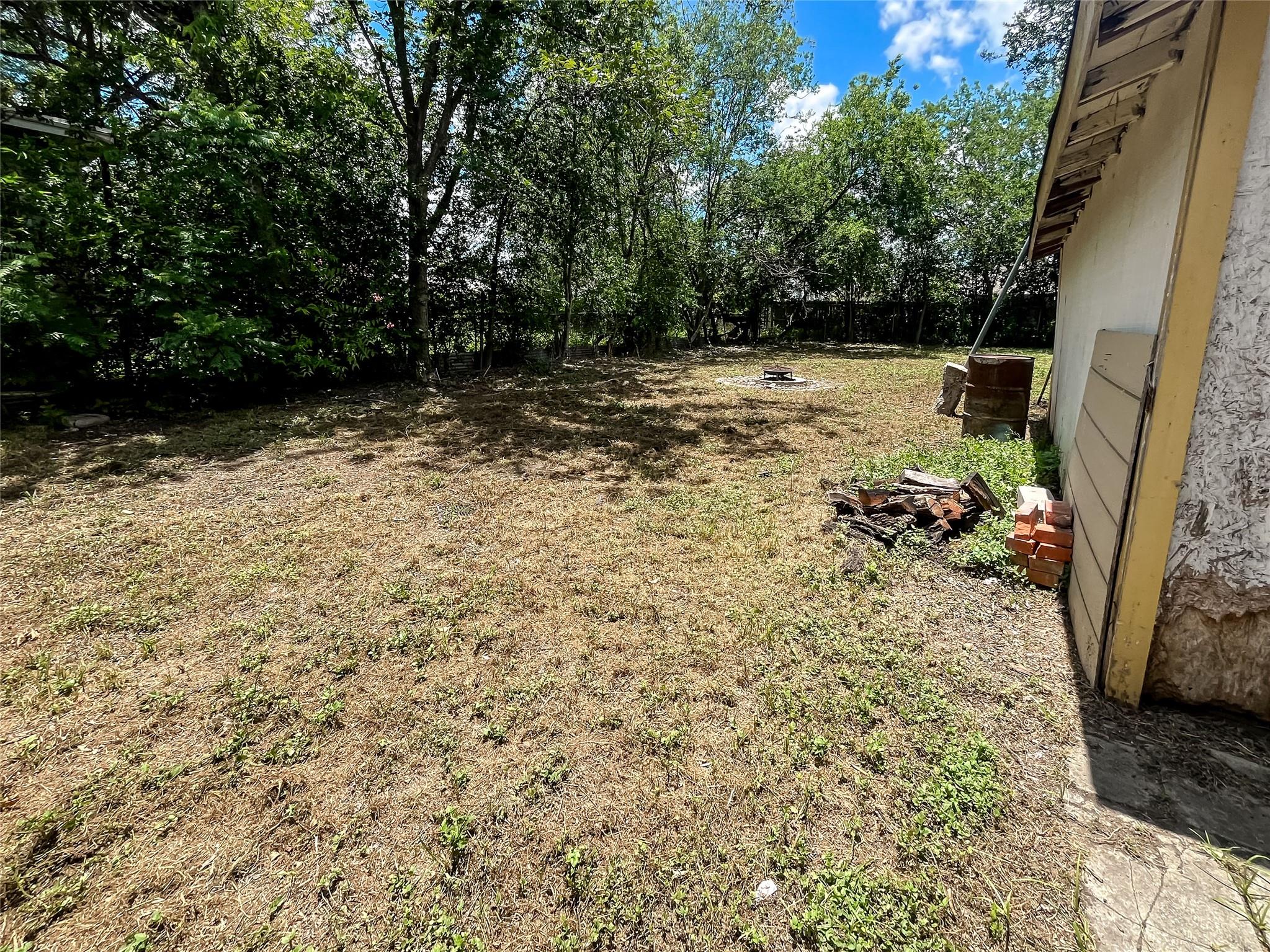 Image 23 of 24 For 1216 Delaware St