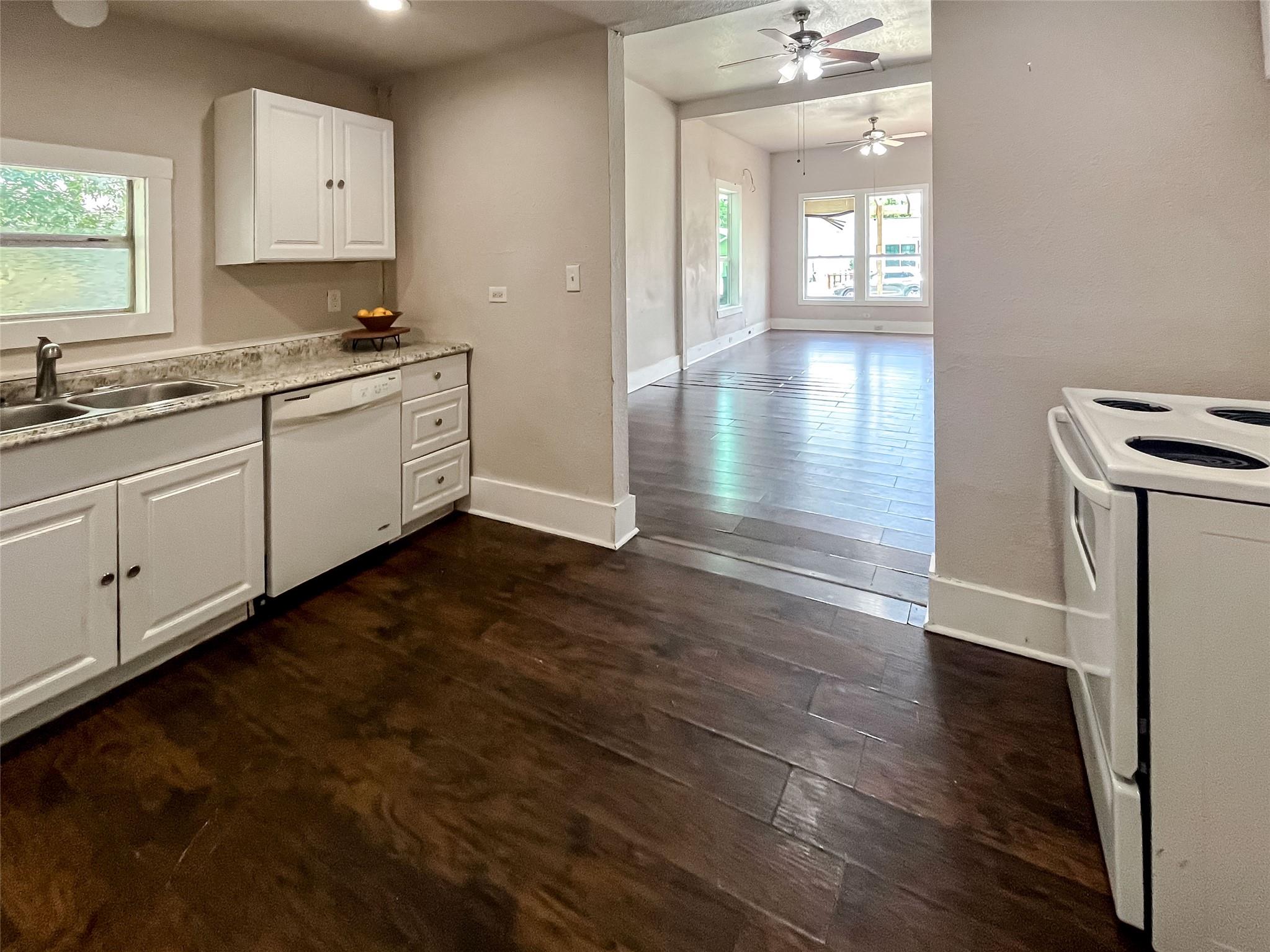 Image 7 of 24 For 1216 Delaware St