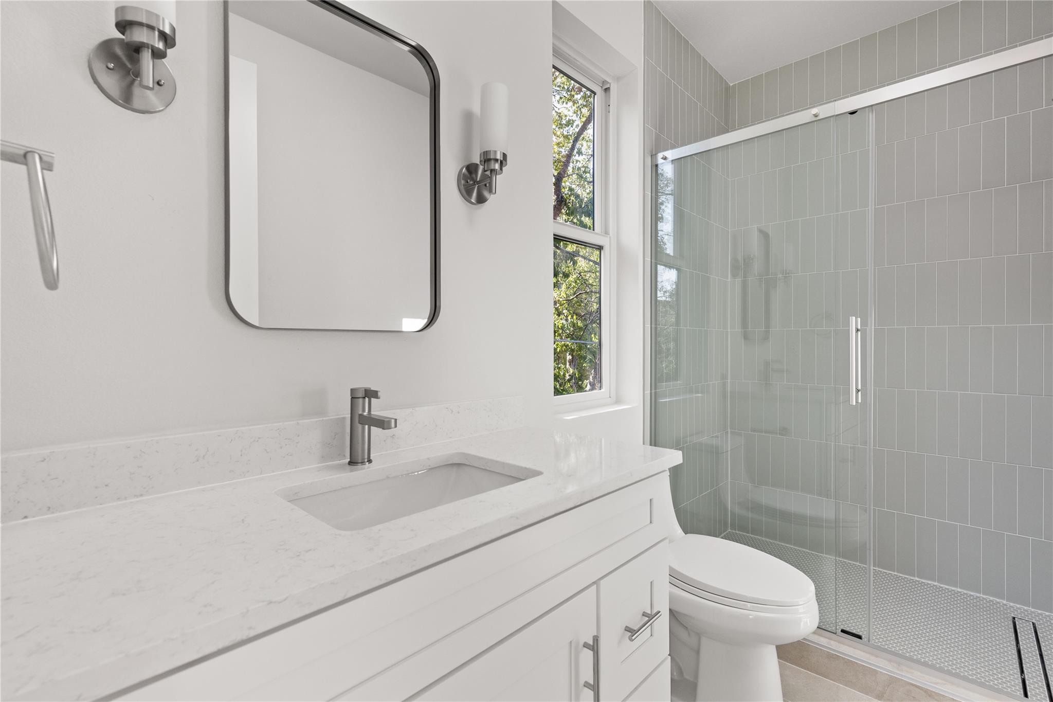 Image 24 of 40 For 613 Clifford Rd A & B