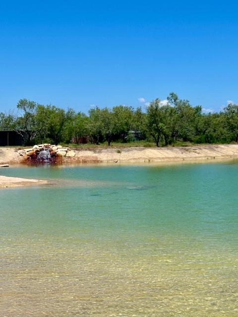 Image 18 of 37 For 0 I35-access Highway