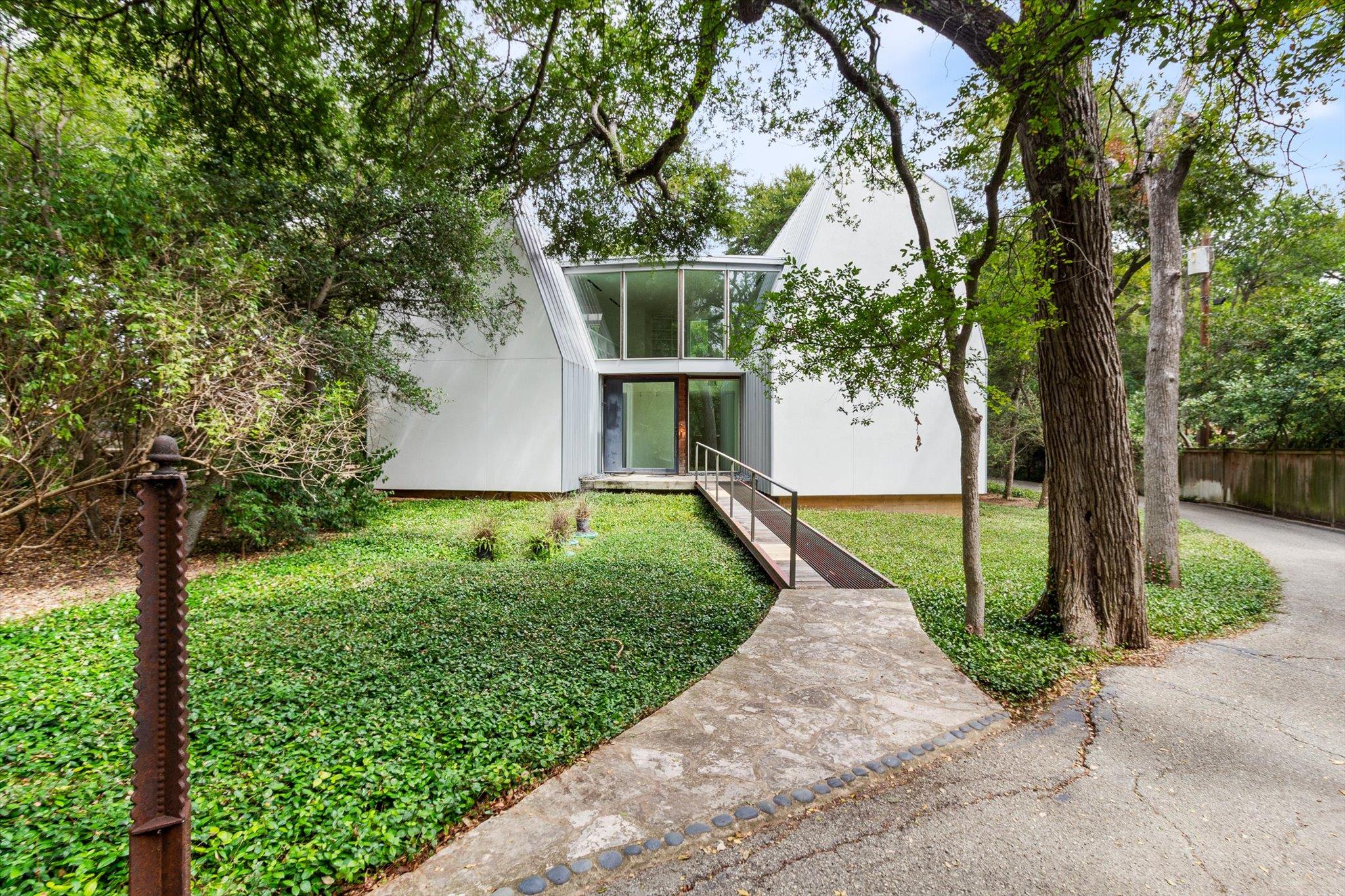 Details for 708 Snyder Hill Dr, San Marcos, TX 78666