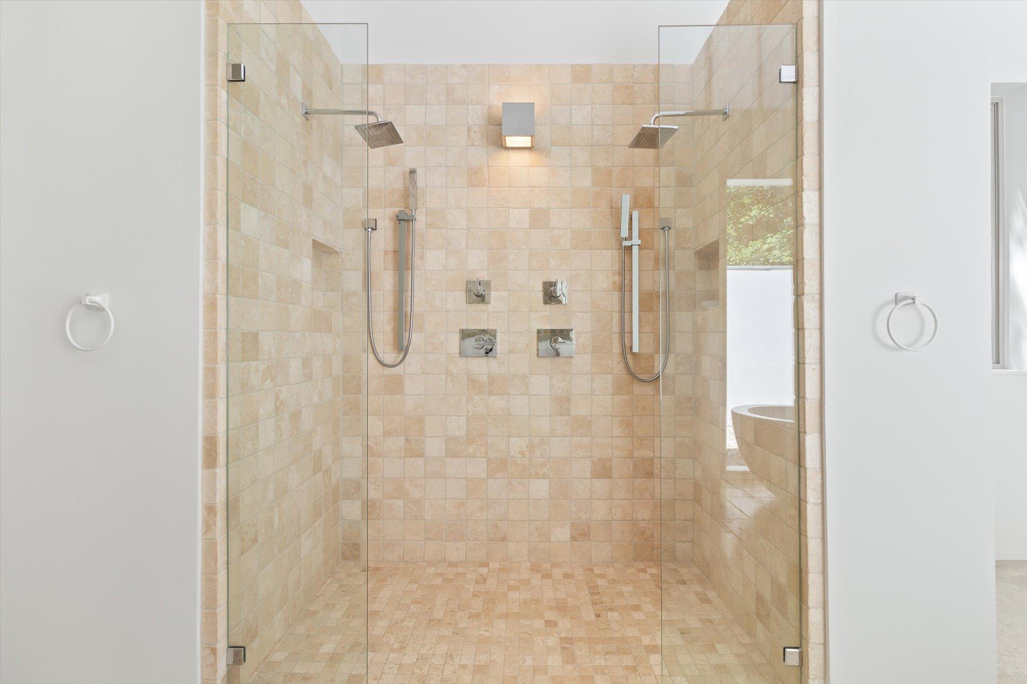 Image 11 of 40 For 708 Snyder Hill Dr