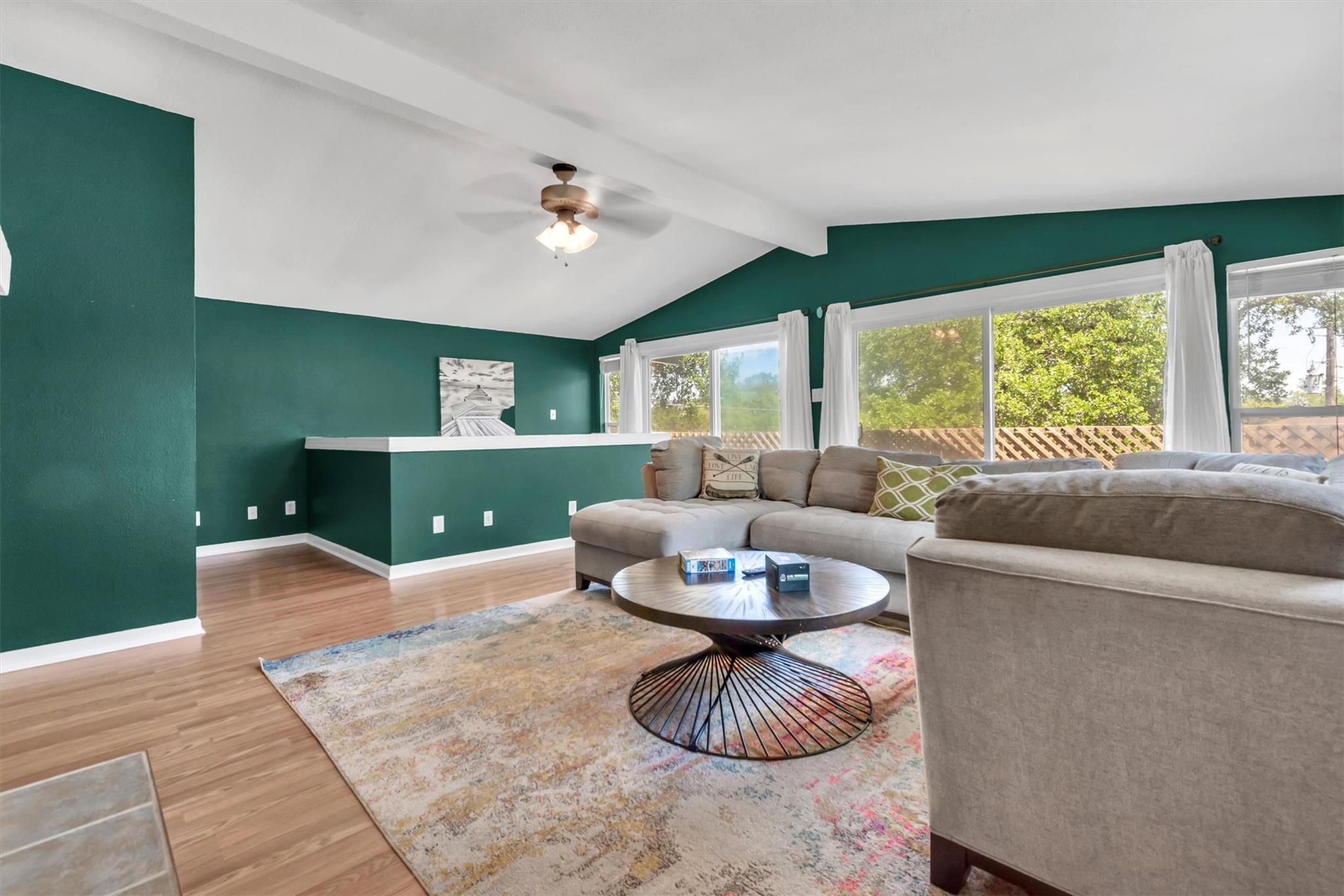 Image 11 of 21 For 612 Mockingbird Dr