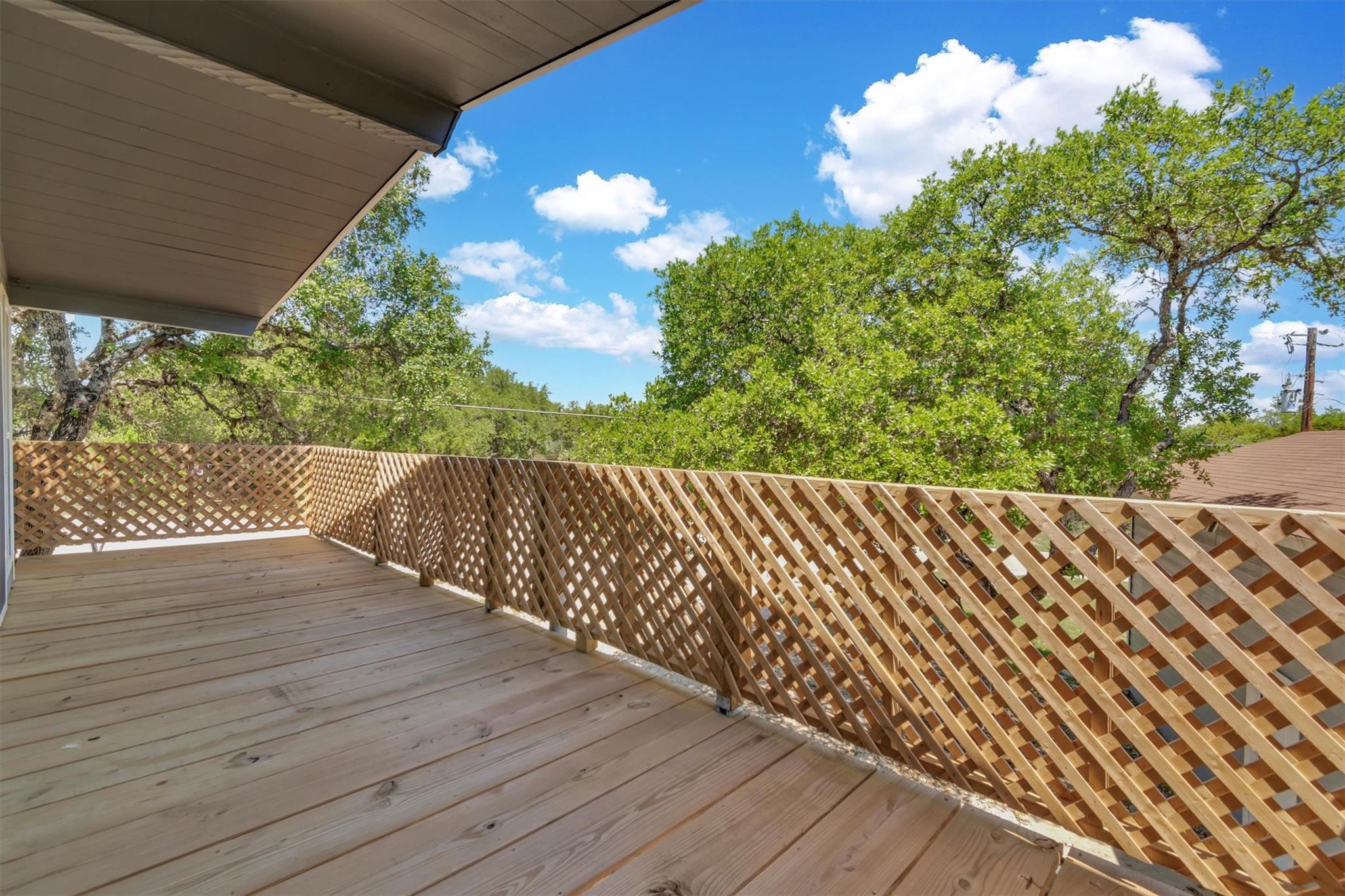 Image 14 of 21 For 612 Mockingbird Dr