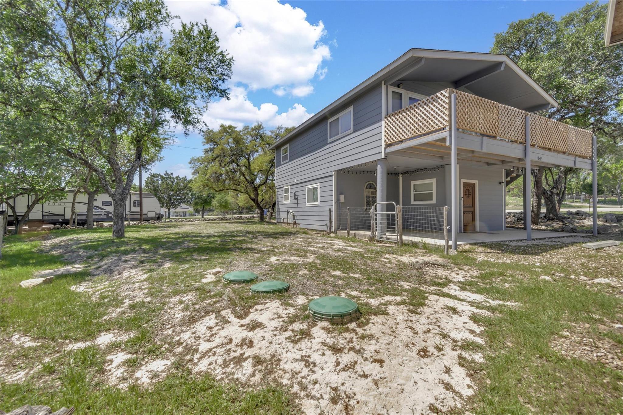 Image 18 of 21 For 612 Mockingbird Dr