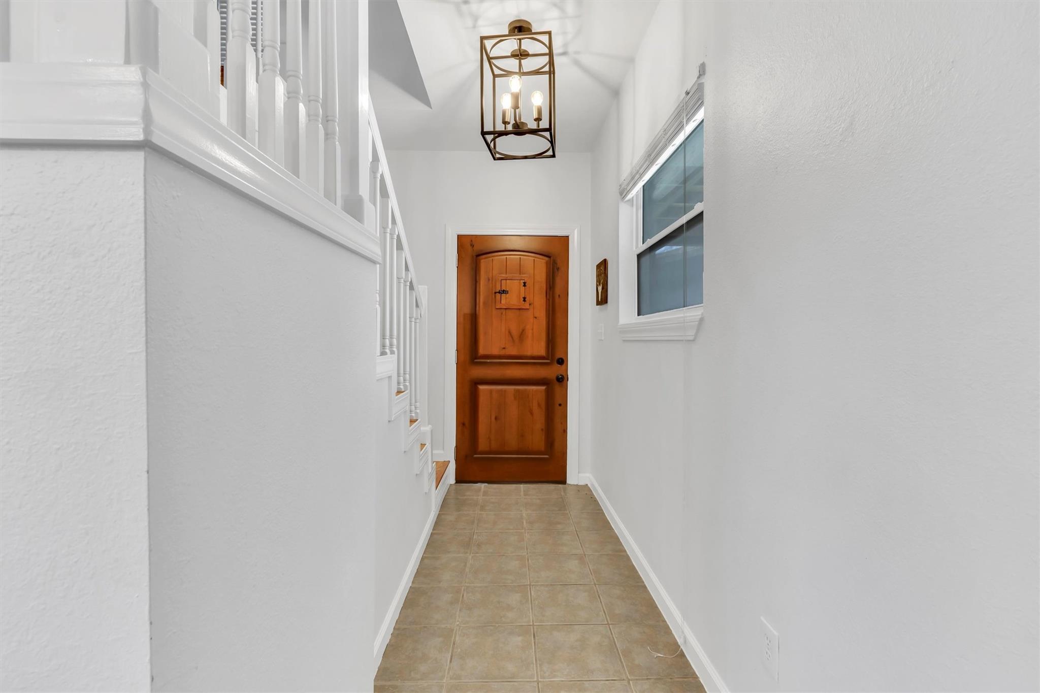 Image 3 of 21 For 612 Mockingbird Dr