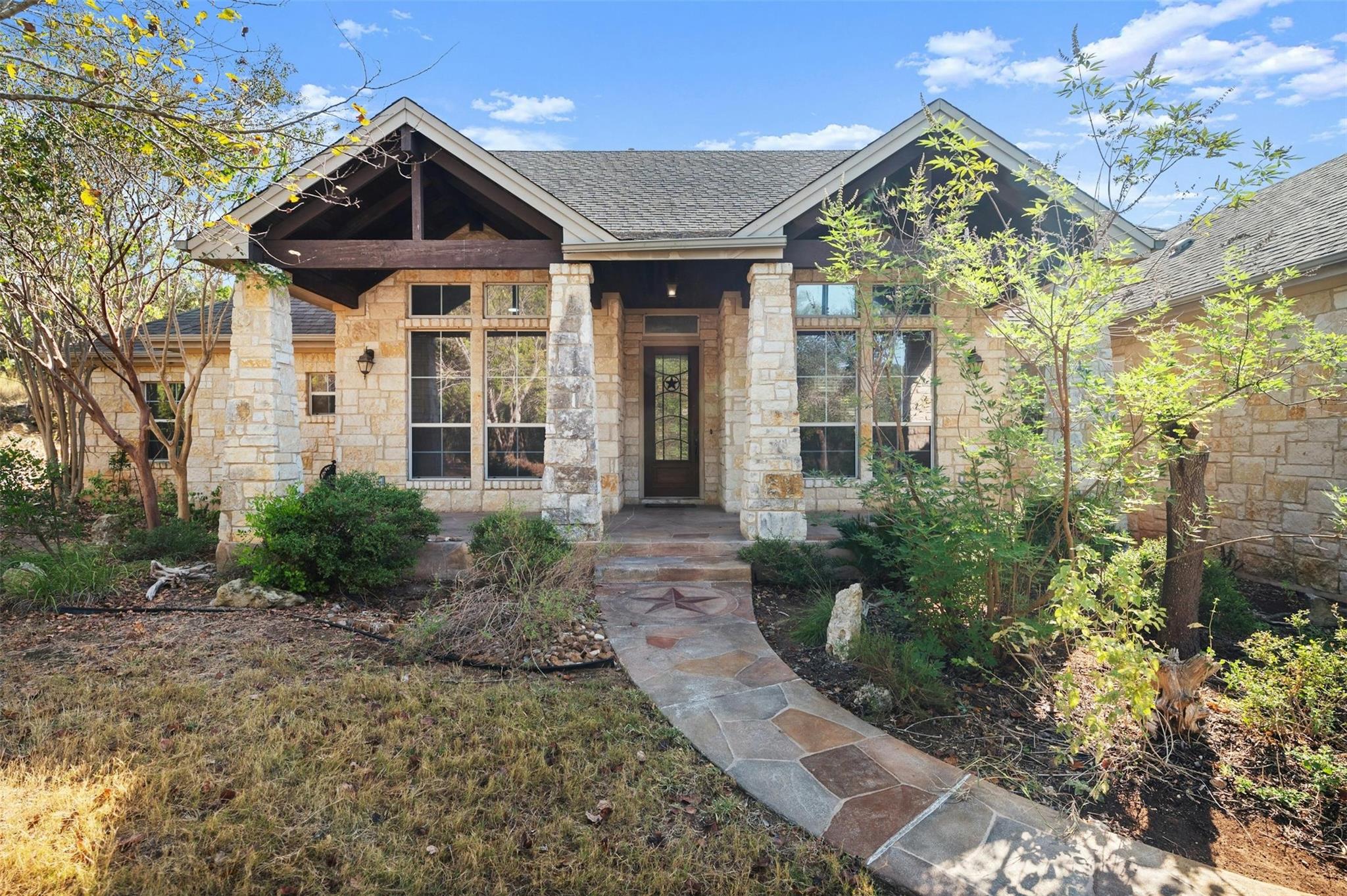 Details for 1017 Canyonview Dr, Dripping Springs, TX 78620