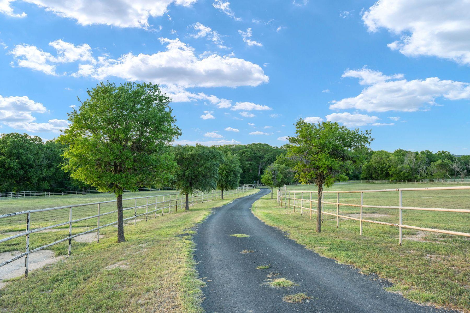 Image 2 of 40 For 25 Zoeller Ln