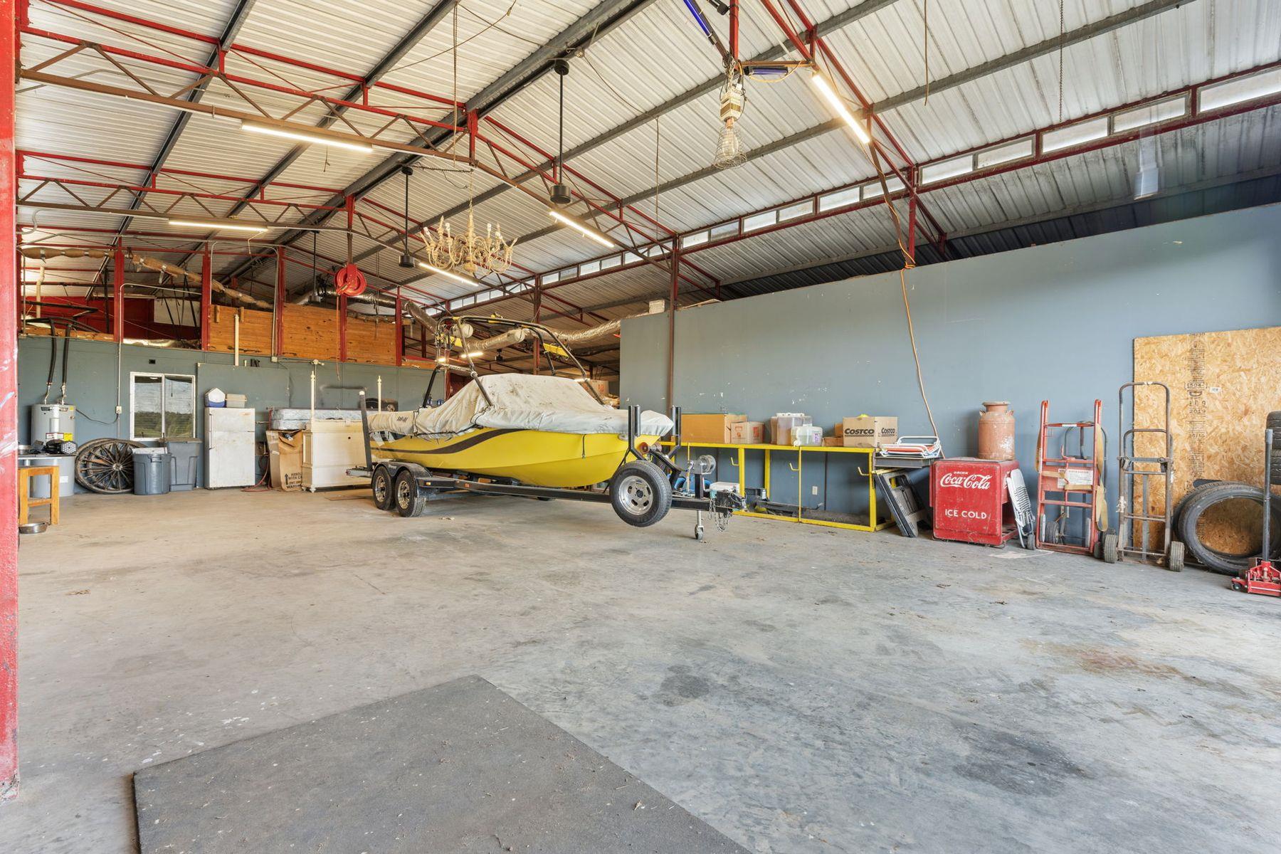 Image 29 of 40 For 25 Zoeller Ln