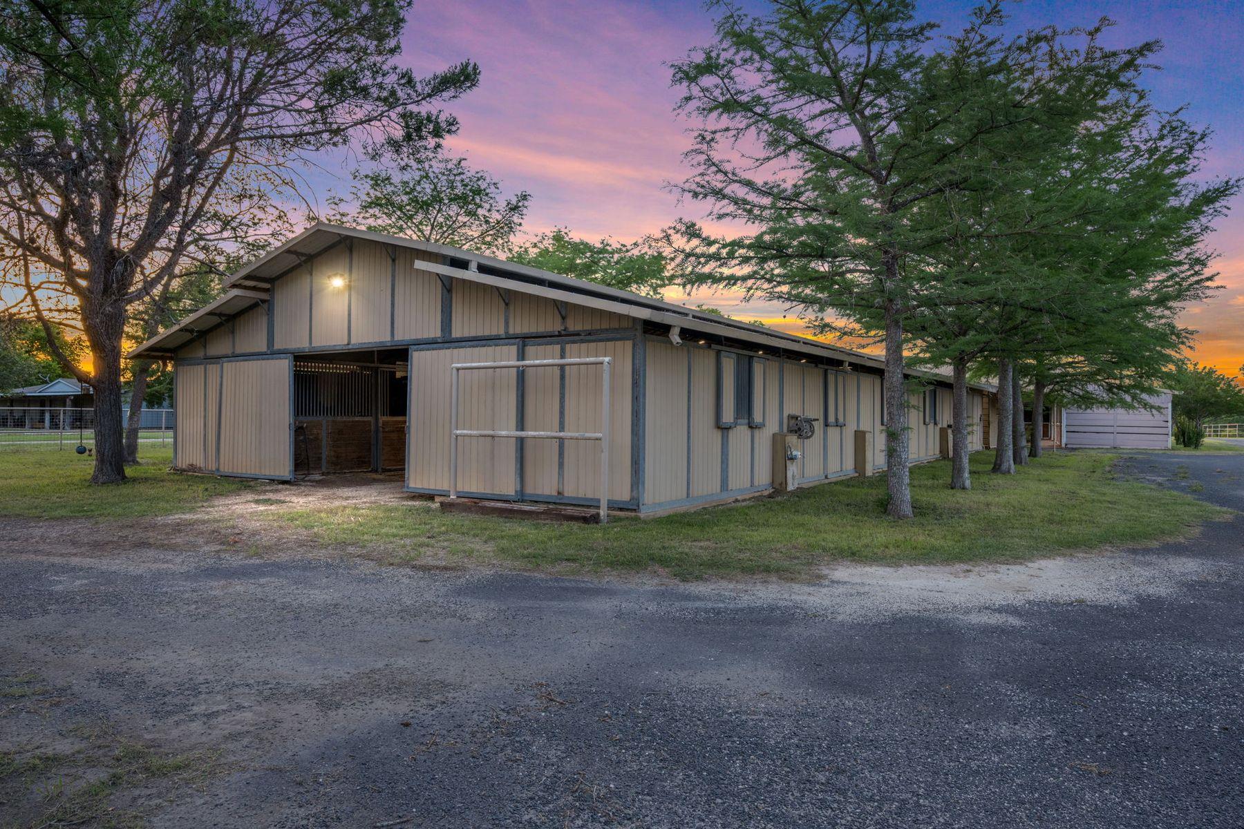 Image 3 of 40 For 25 Zoeller Ln