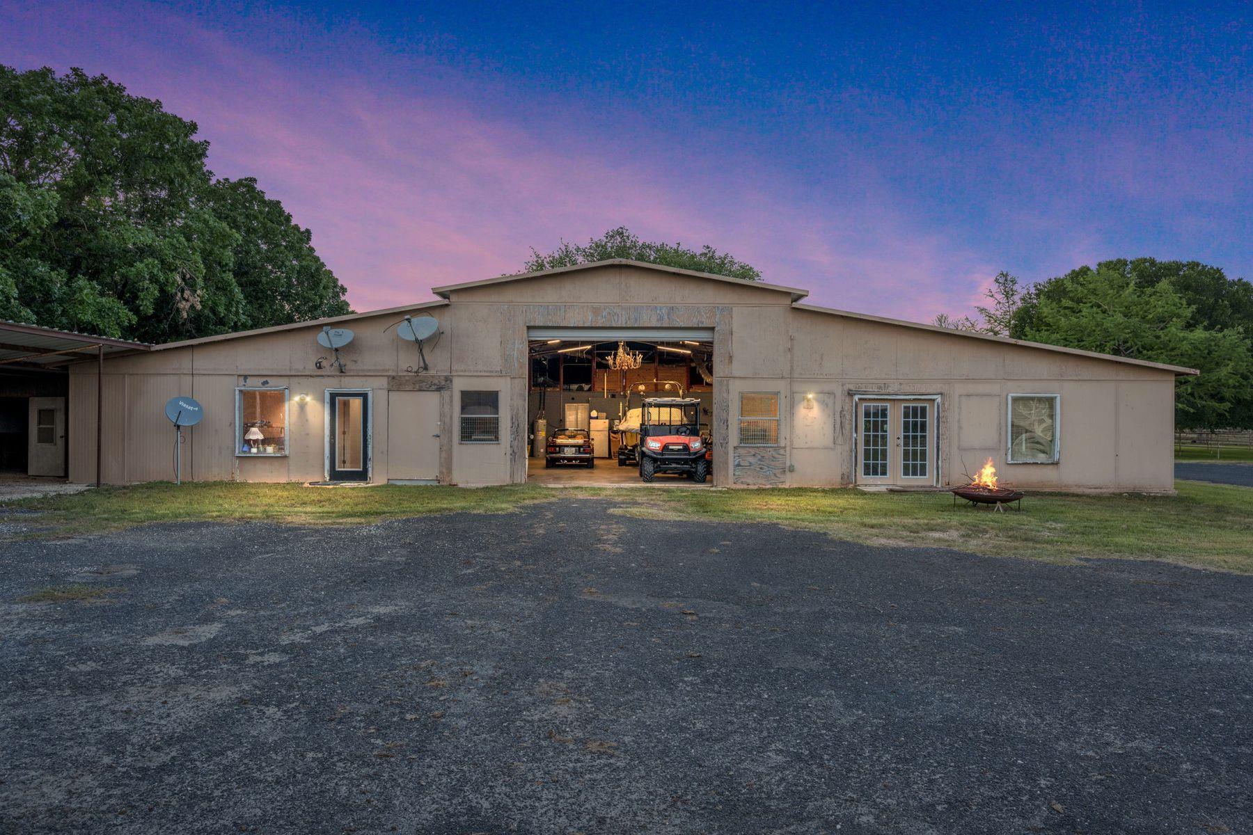 Image 32 of 40 For 25 Zoeller Ln