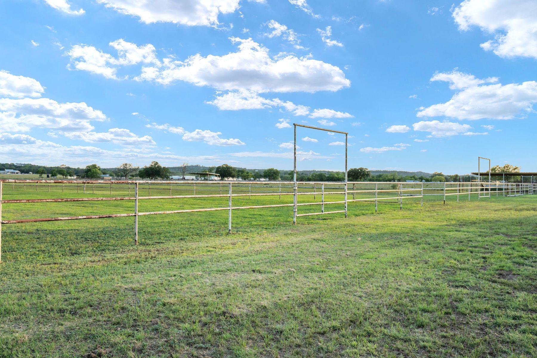 Image 35 of 40 For 25 Zoeller Ln