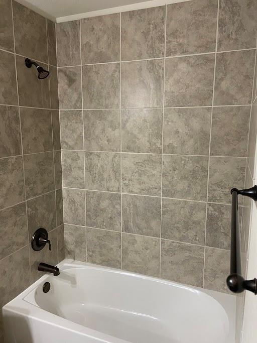 Image 10 of 14 For 6403 Melanzane Ave 3