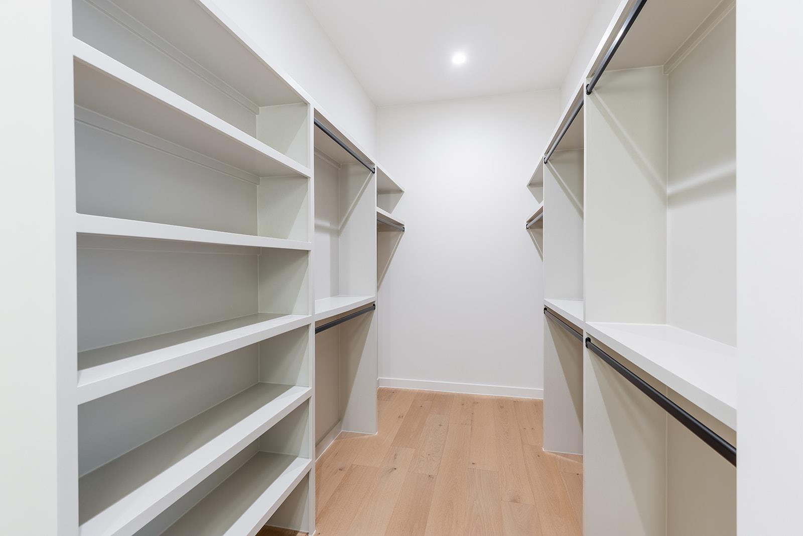 Image 19 of 35 For 4604 Richmond Ave