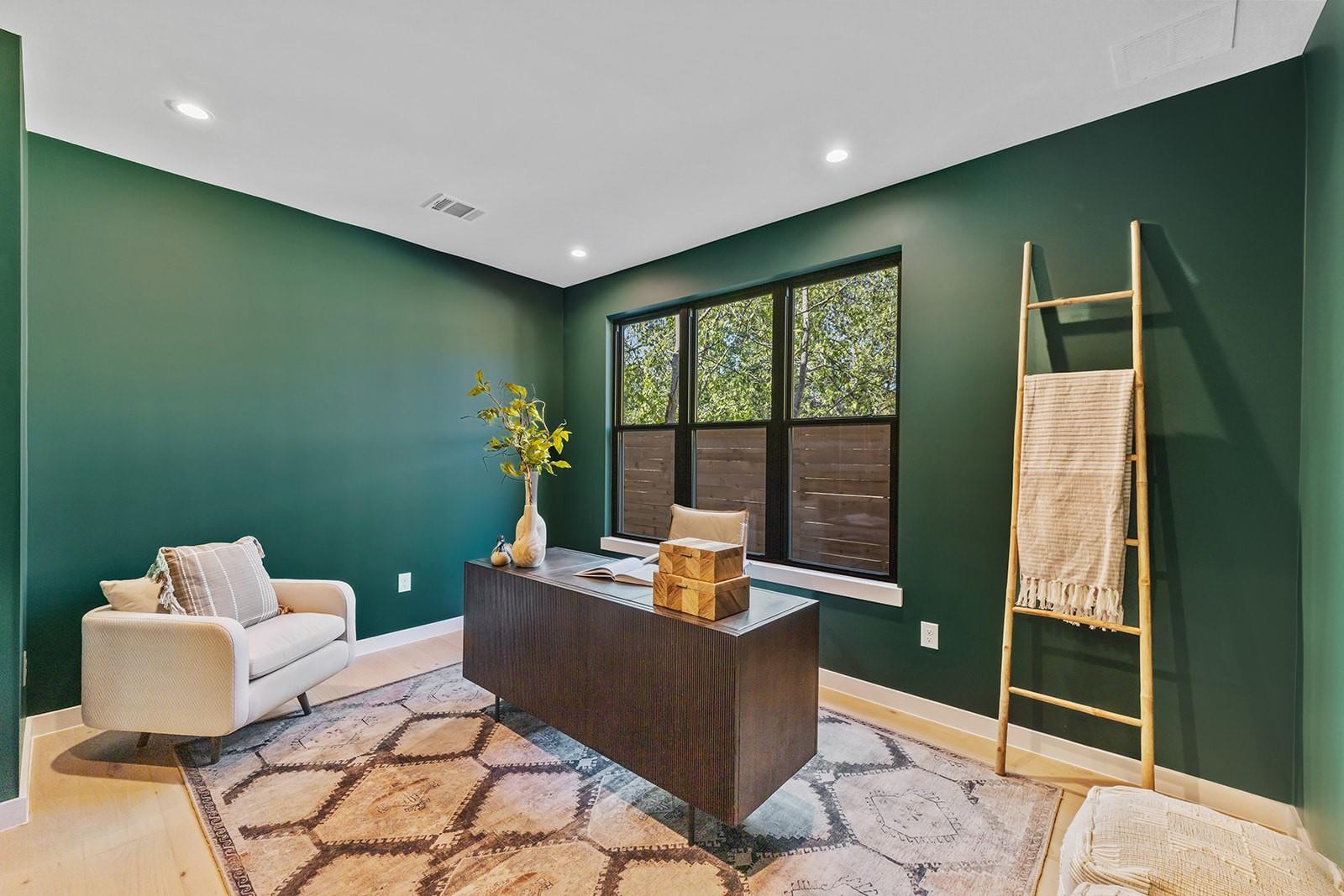 Image 25 of 35 For 4604 Richmond Ave