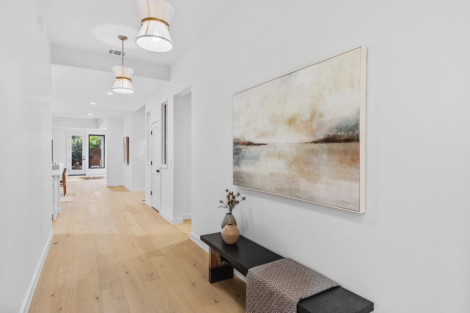 Image 4 of 35 For 4604 Richmond Ave