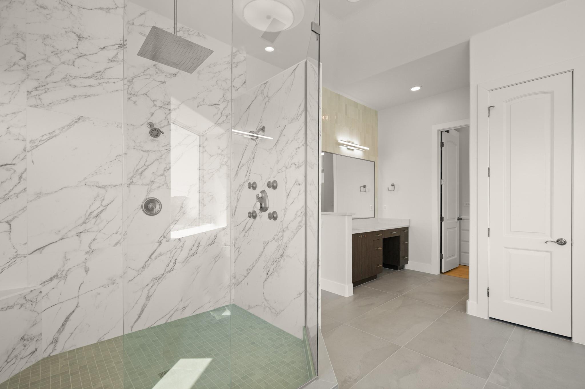 Image 4 of 37 For 3401 Day Star Cv