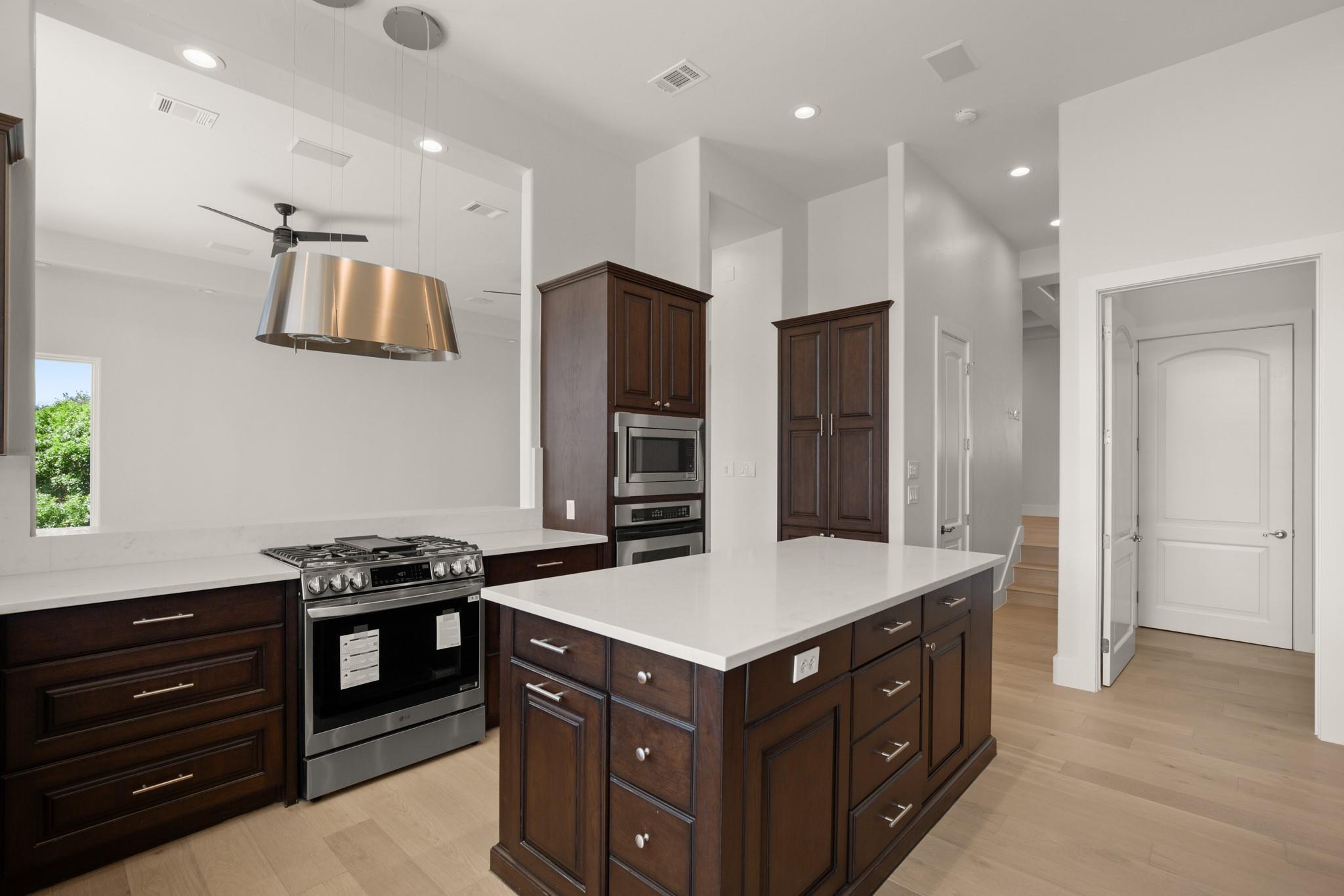 Image 7 of 37 For 3401 Day Star Cv