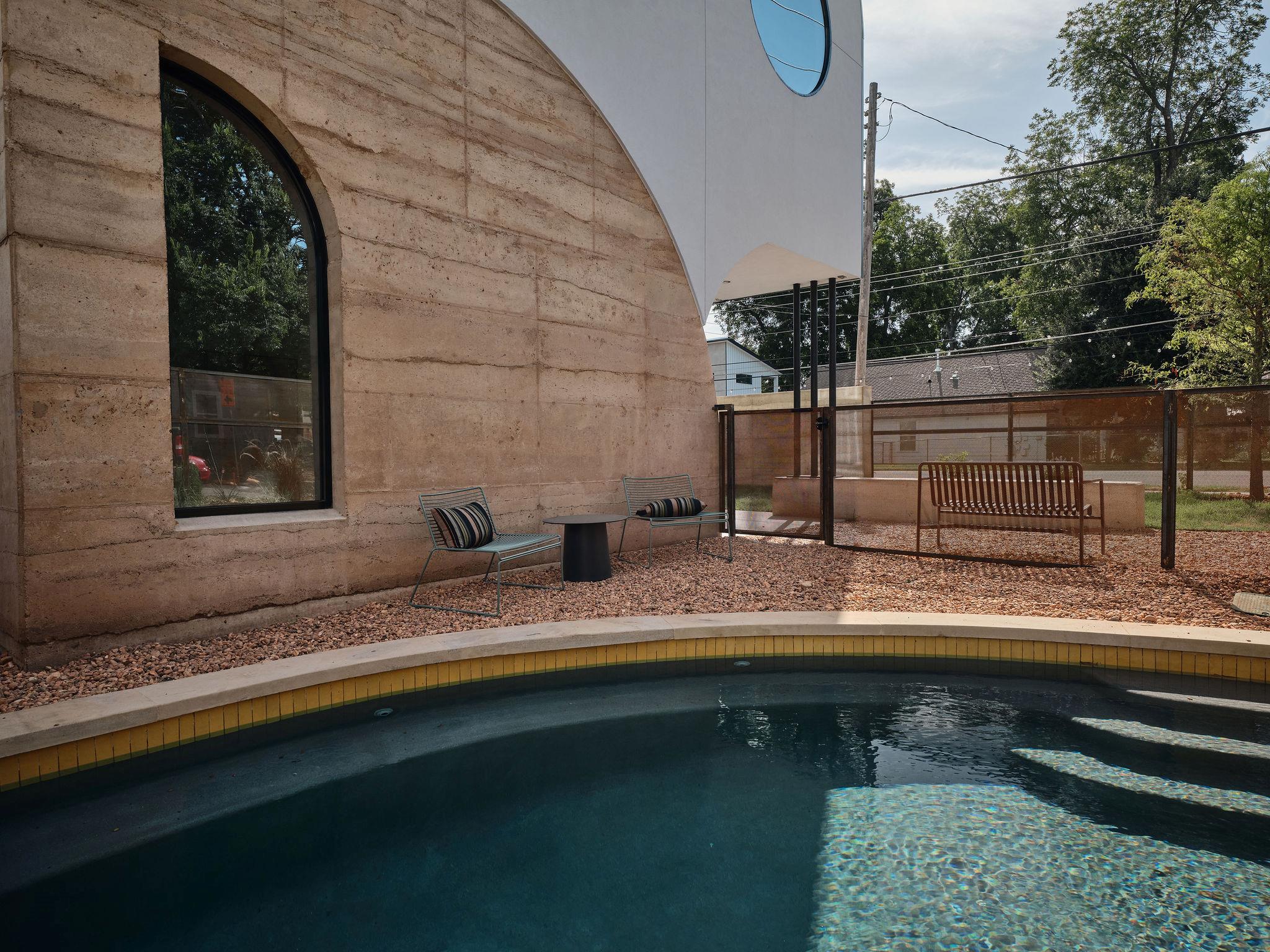 Image 3 of 40 For 2201 Garden St