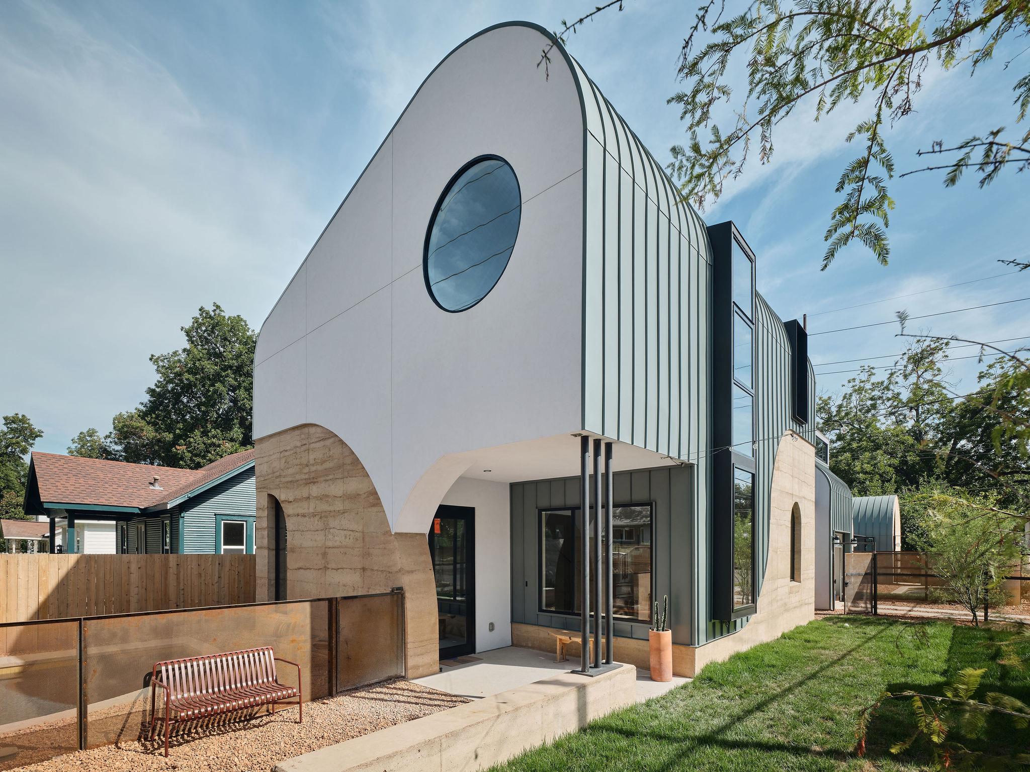 Image 5 of 40 For 2201 Garden St