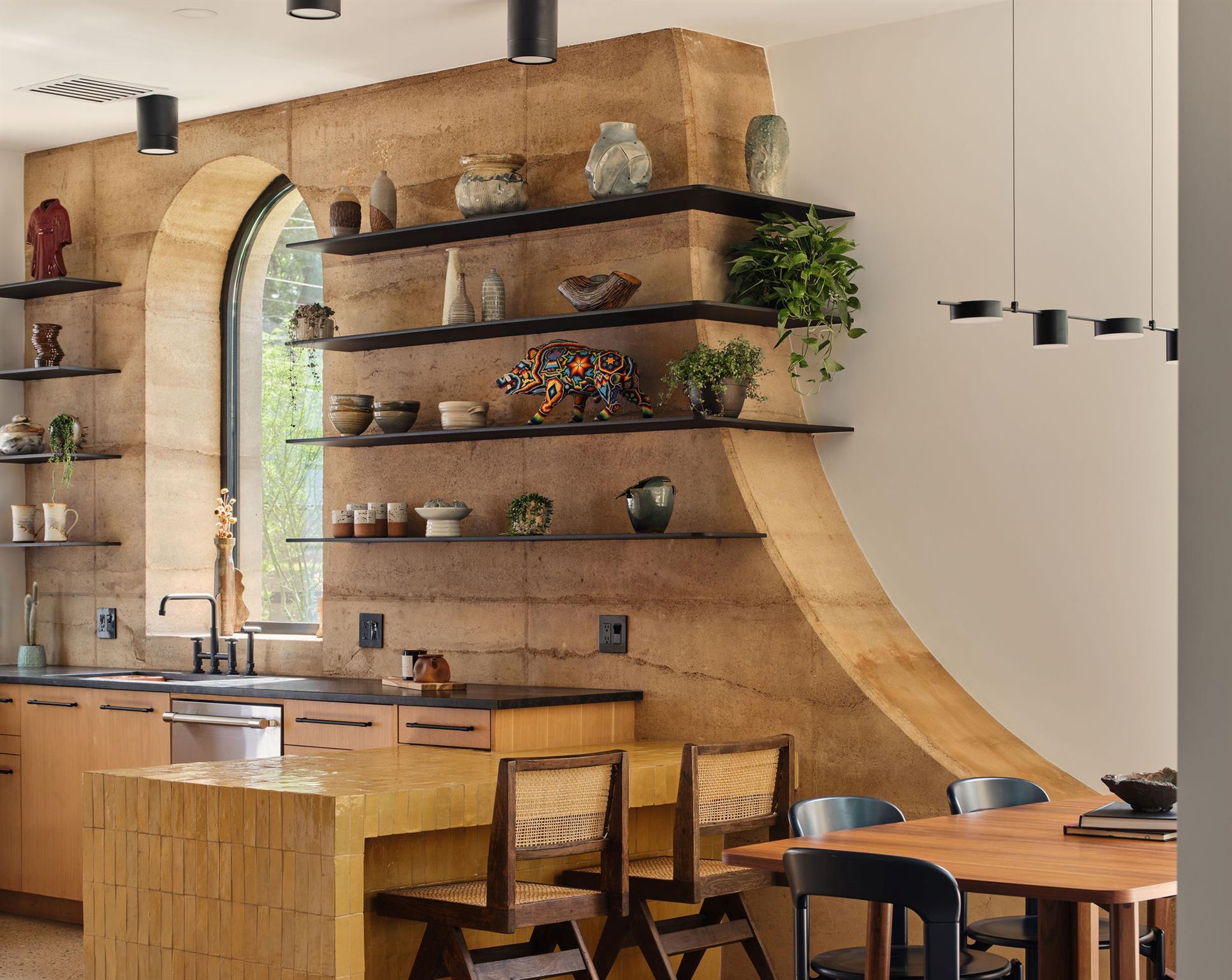 Image 9 of 40 For 2201 Garden St