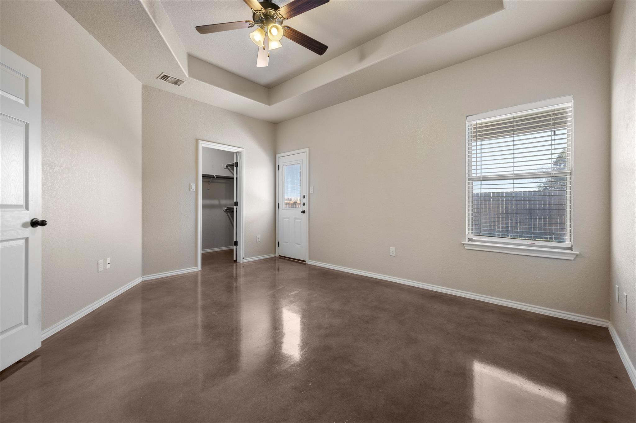 Image 11 of 16 For 125-127 Joanne Cv