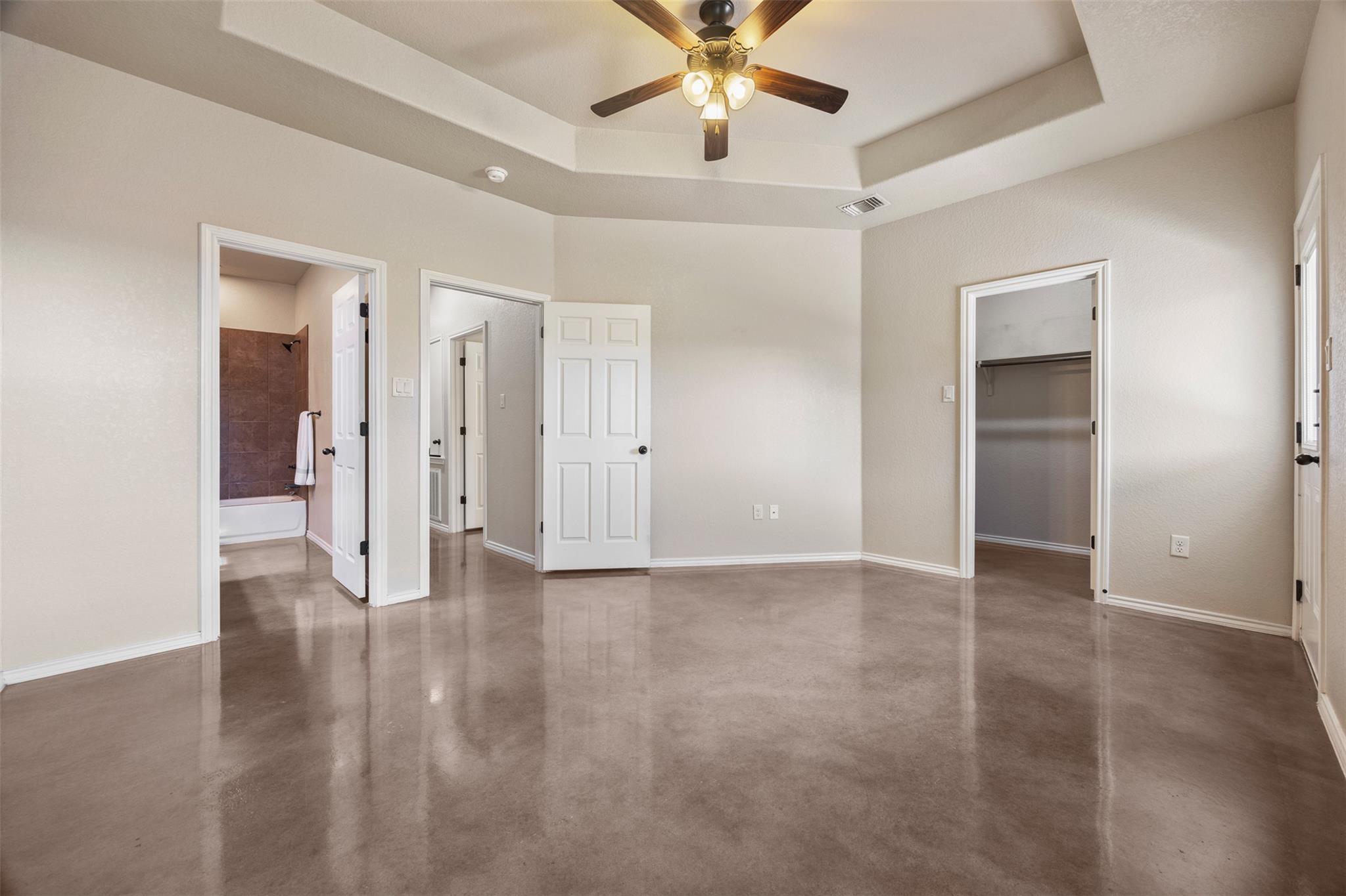 Image 12 of 16 For 125-127 Joanne Cv